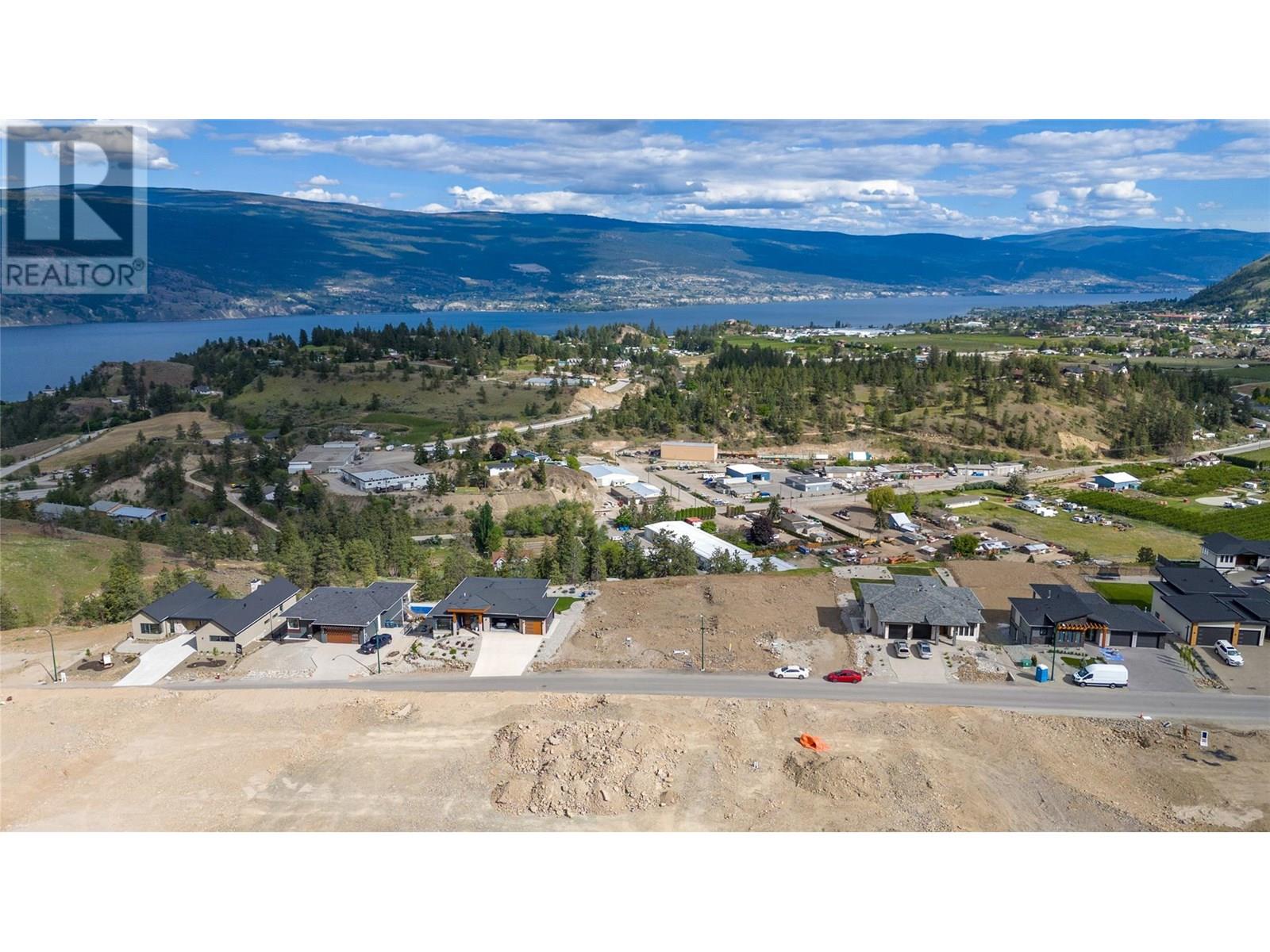 17555 Sanborn Street, Summerland, British Columbia  V0H 1Z6 - Photo 4 - 10356396