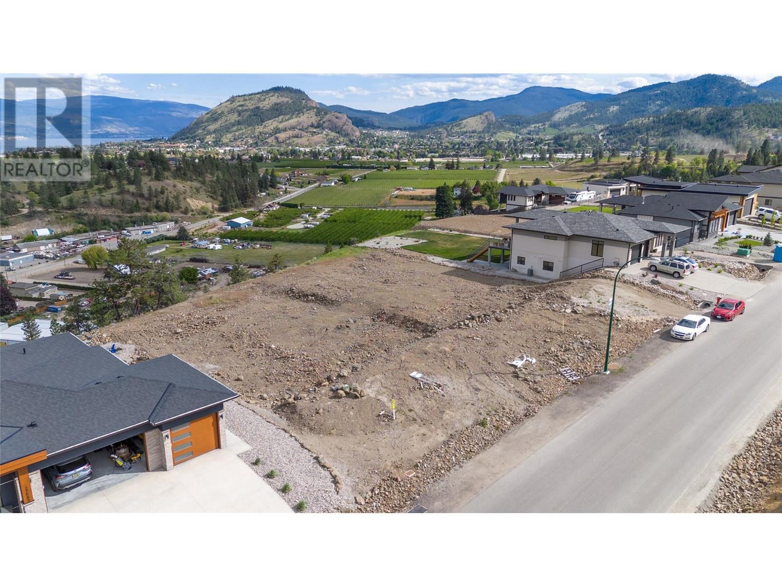 17555 Sanborn Street, Summerland, British Columbia  V0H 1Z6 - Photo 8 - 10356396