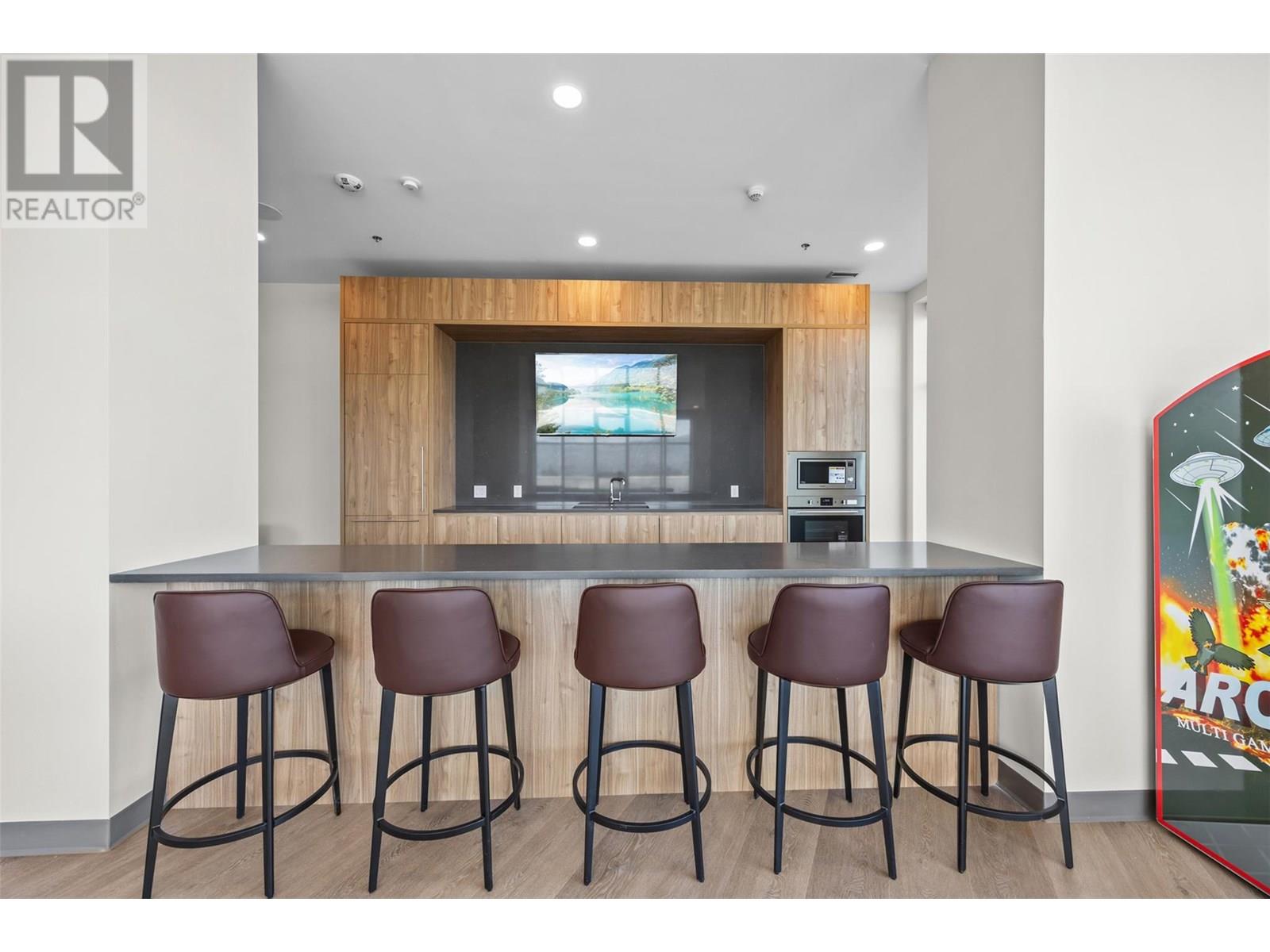 238 Leon Avenue Unit# 1403, Kelowna, British Columbia  V1Y 6H9 - Photo 43 - 10356537