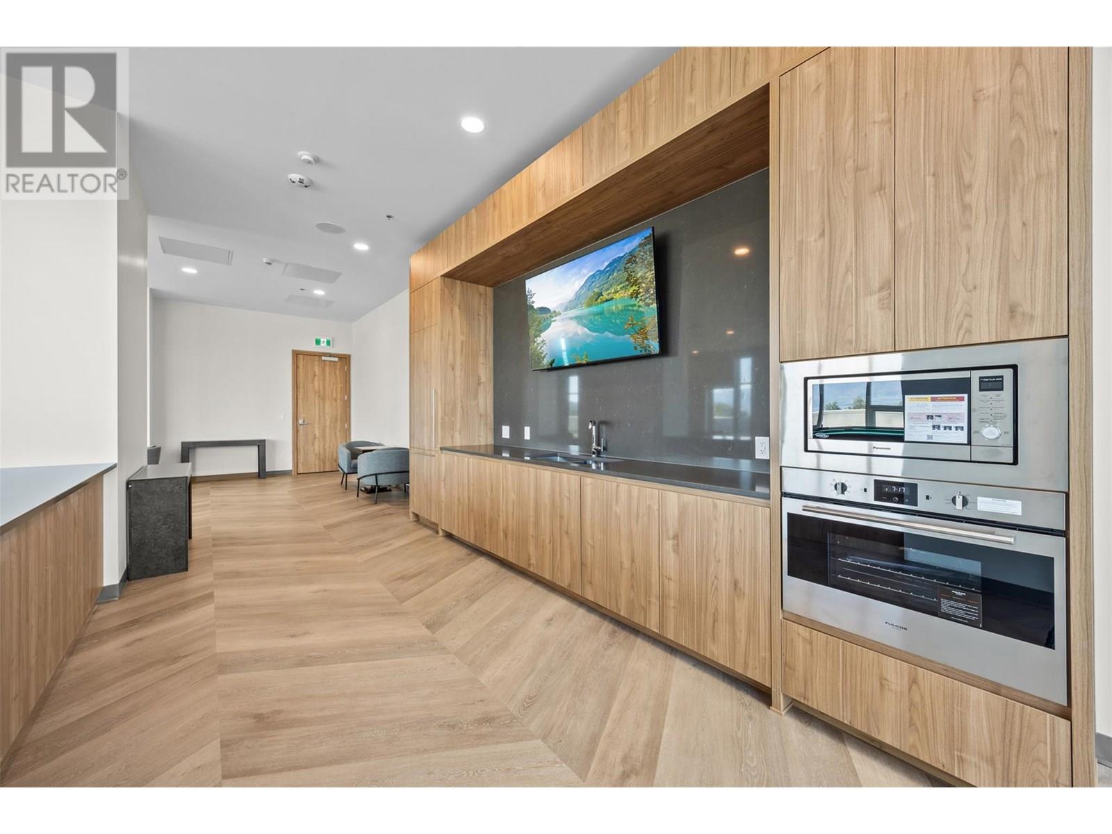 238 Leon Avenue Unit# 1403, Kelowna, British Columbia  V1Y 6H9 - Photo 45 - 10356537