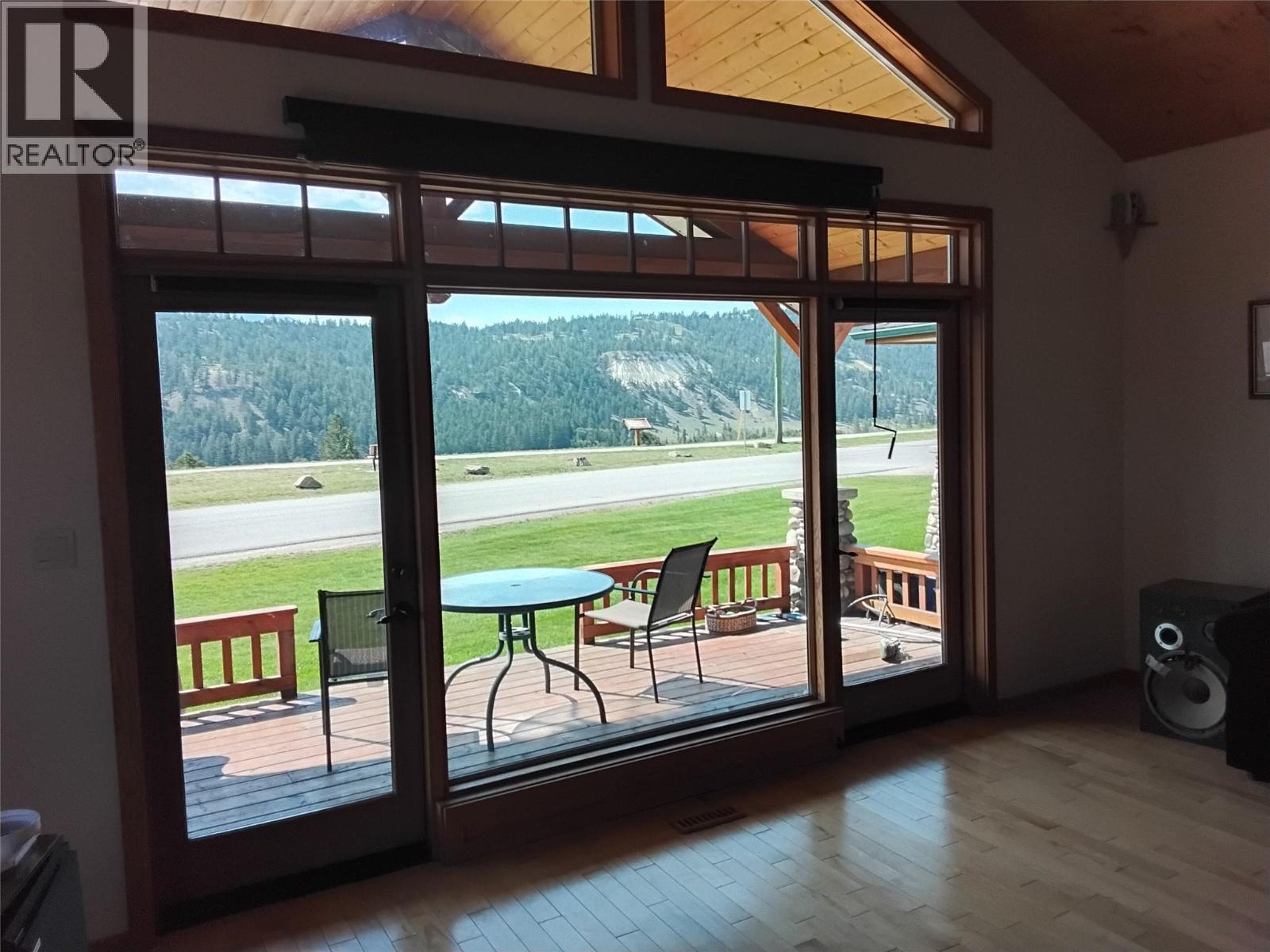 453 13th Avenue, Invermere, British Columbia  V0A 1K4 - Photo 3 - 10356569