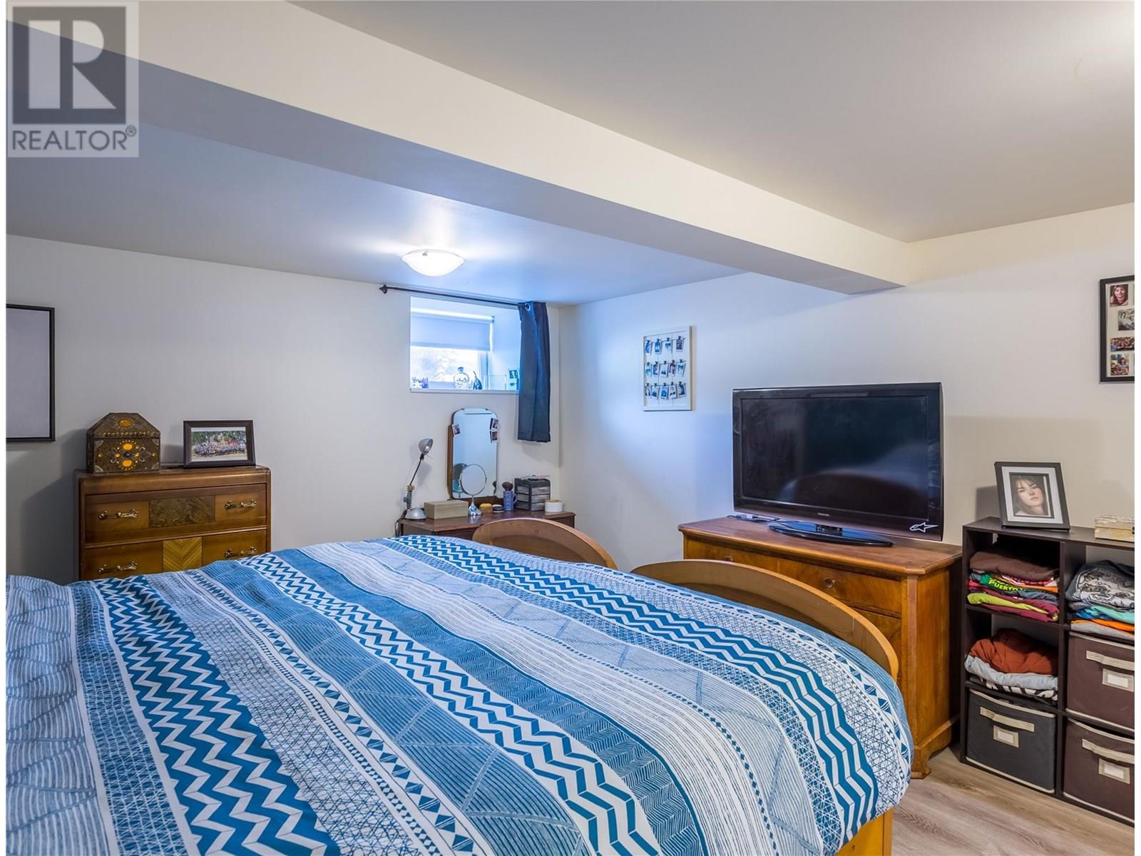 6342 6 Highway, Lavington, British Columbia  V1B 3C7 - Photo 21 - 10356250