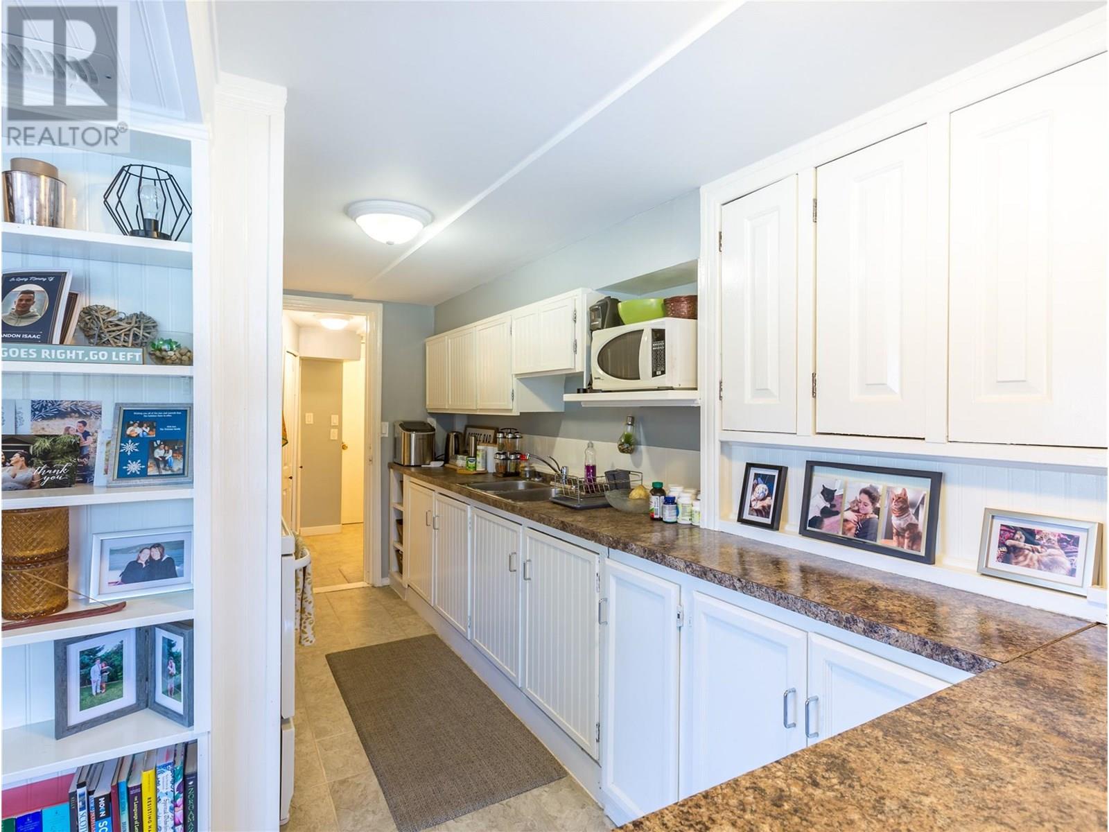 6342 6 Highway, Lavington, British Columbia  V1B 3C7 - Photo 26 - 10356250