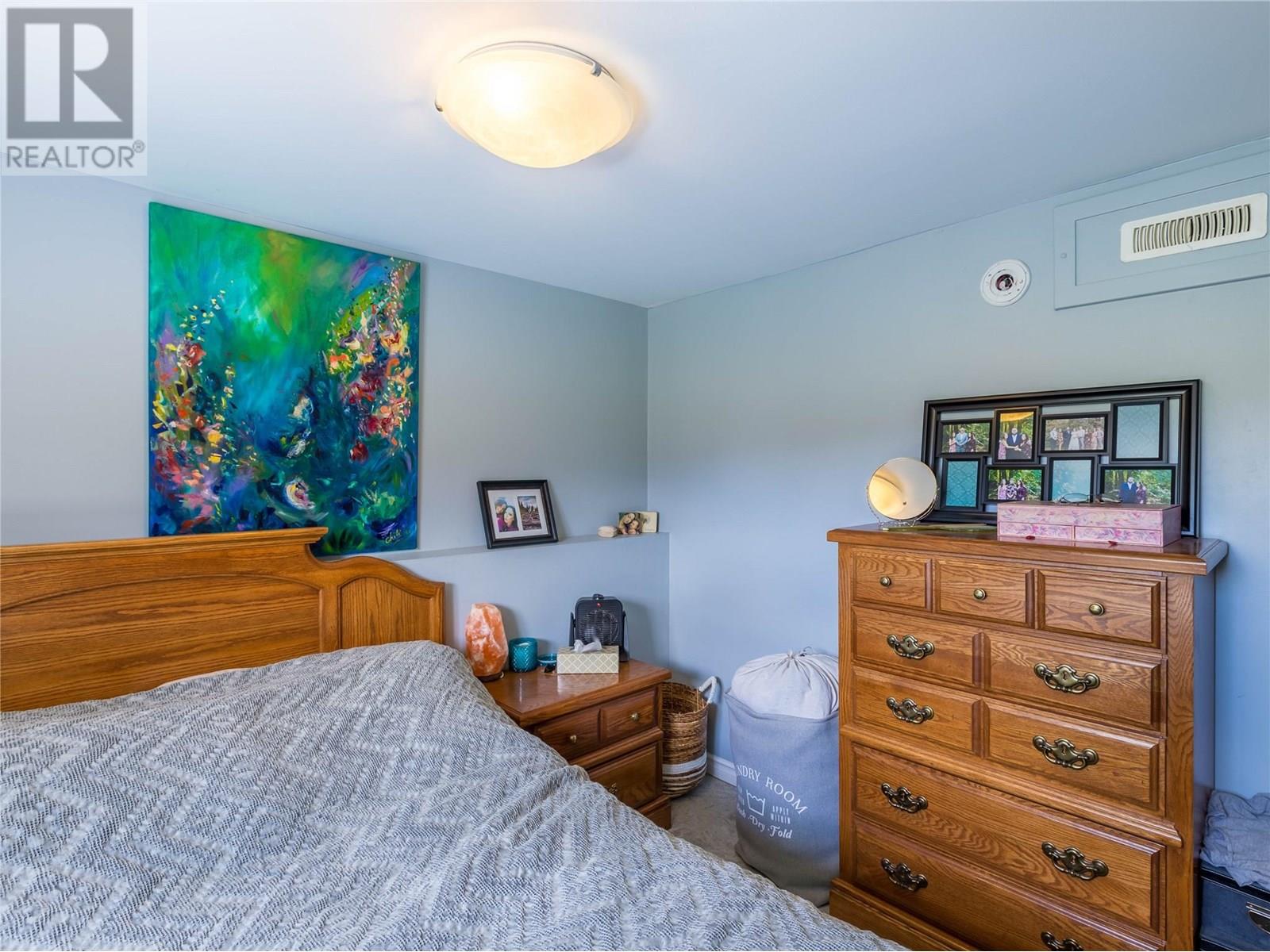 6342 6 Highway, Lavington, British Columbia  V1B 3C7 - Photo 33 - 10356250