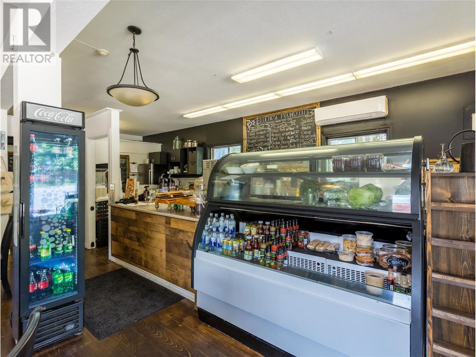 6342 6 Highway, Lavington, British Columbia  V1B 3C7 - Photo 4 - 10356250