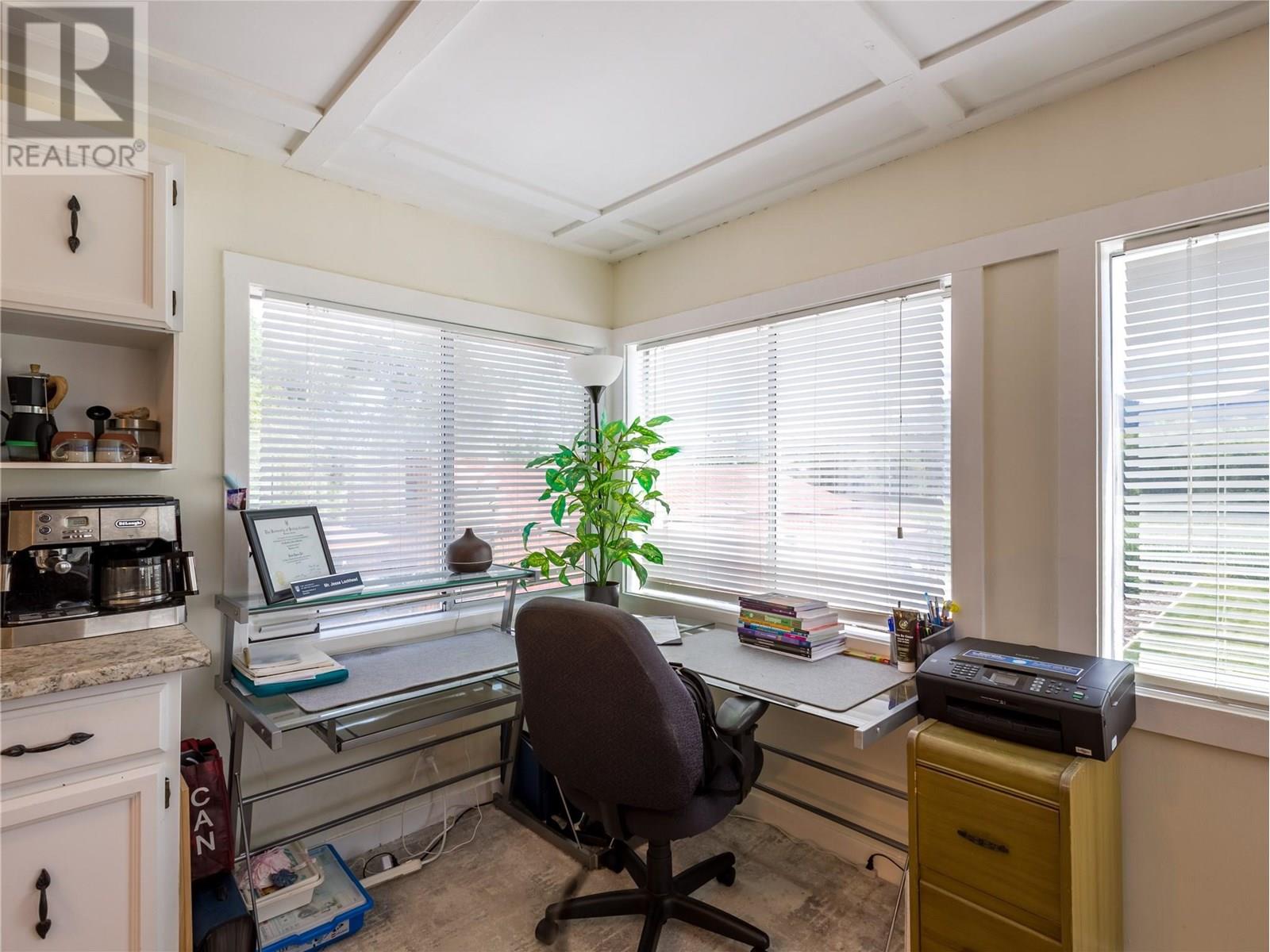 6342 6 Highway, Lavington, British Columbia  V1B 3C7 - Photo 44 - 10356250