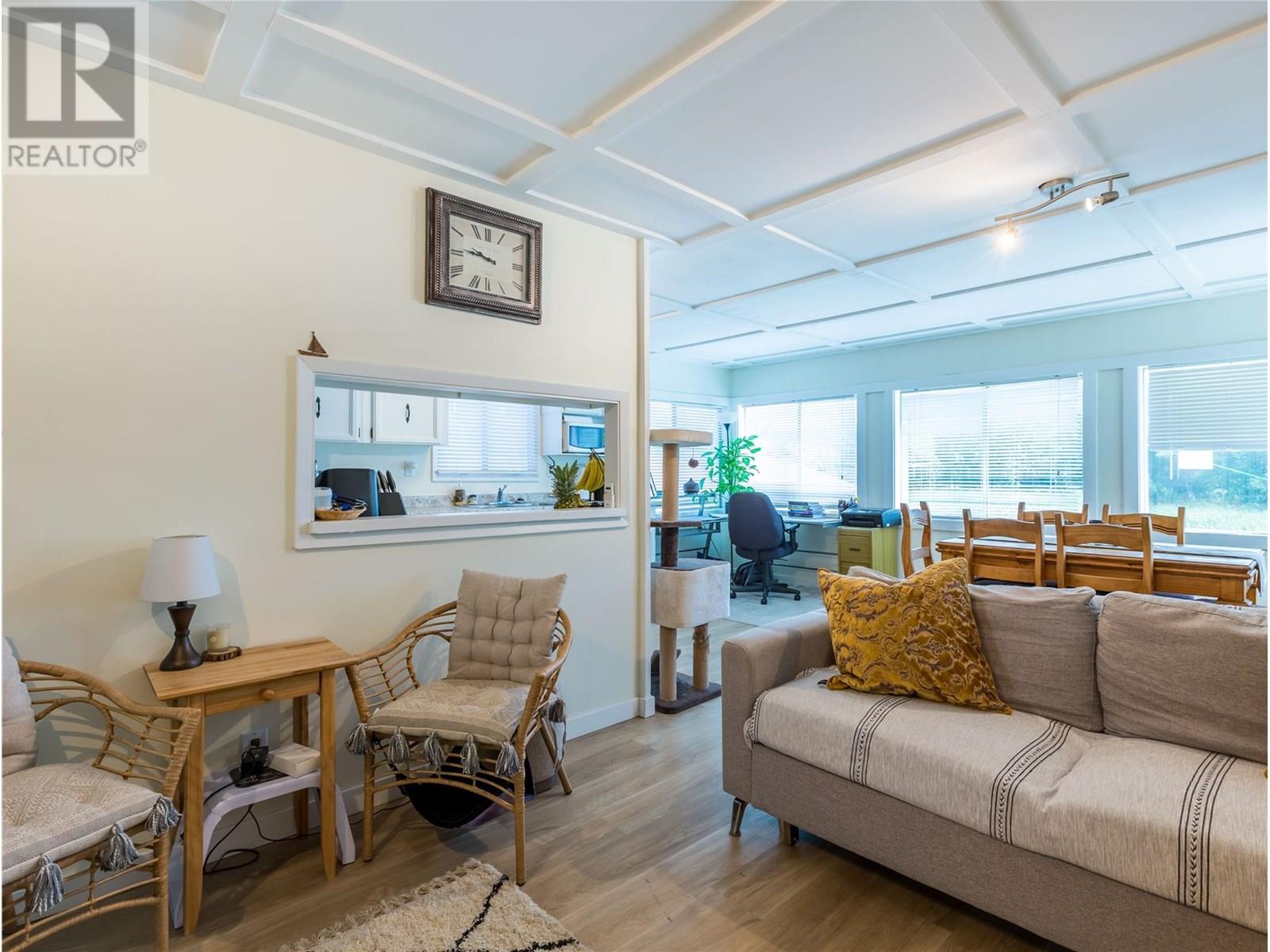 6342 6 Highway, Lavington, British Columbia  V1B 3C7 - Photo 47 - 10356250