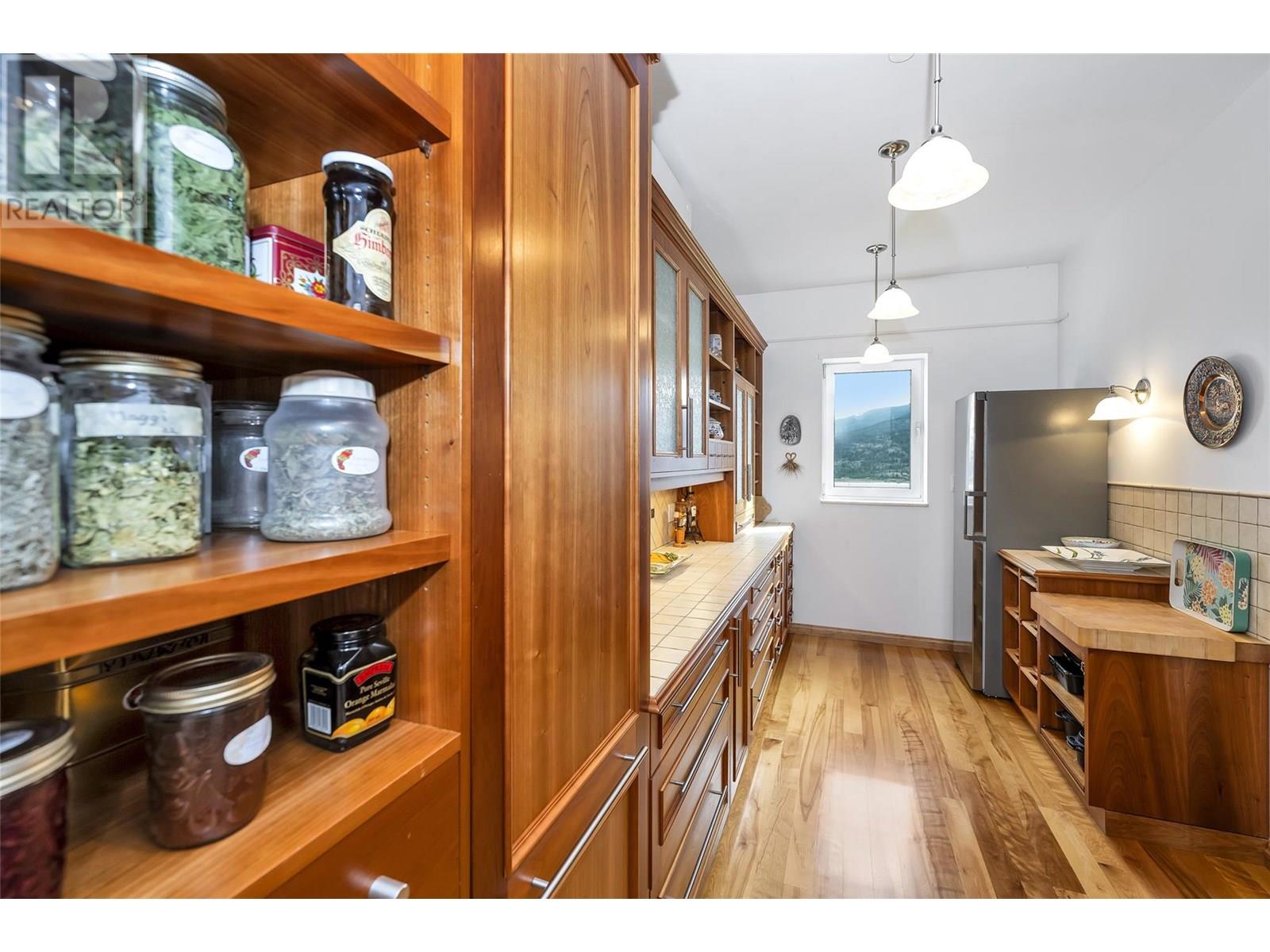 202 Stepping Stones Crescent, Spallumcheen, British Columbia  V1H 1X2 - Photo 30 - 10356495