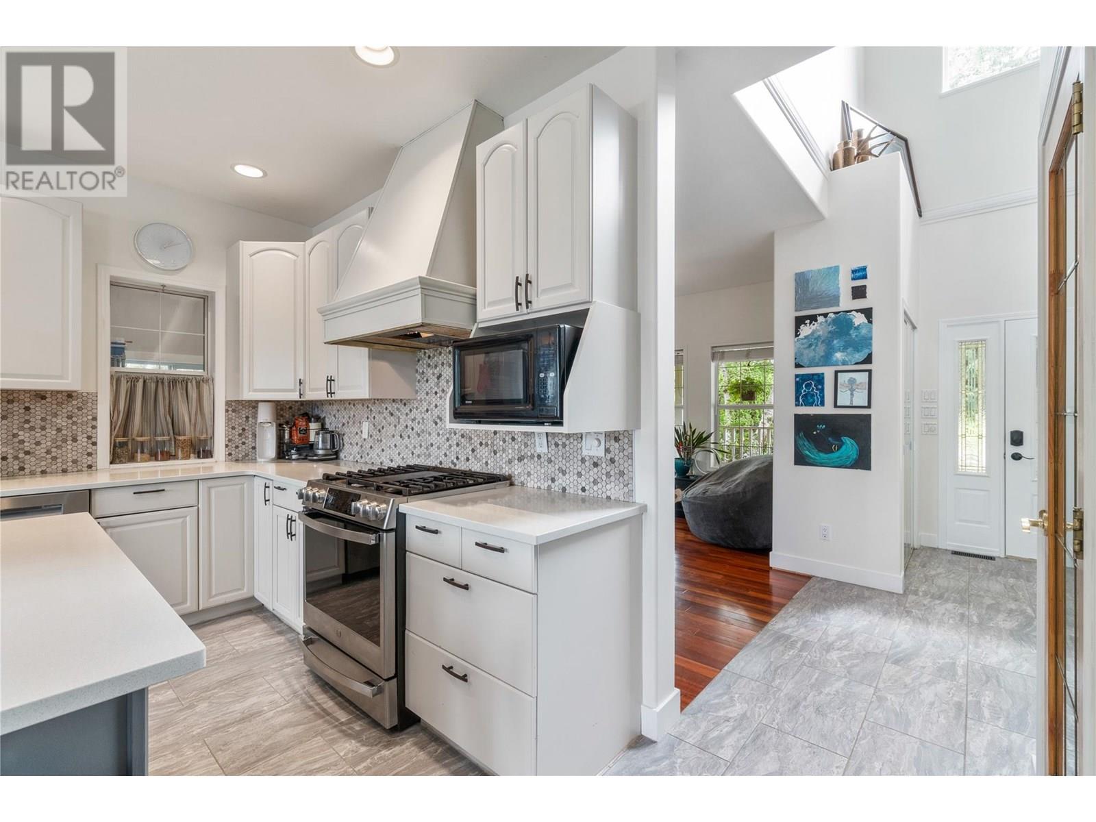 2662 Blind Bay Road, Blind Bay, British Columbia  V0E 1H1 - Photo 11 - 10356543