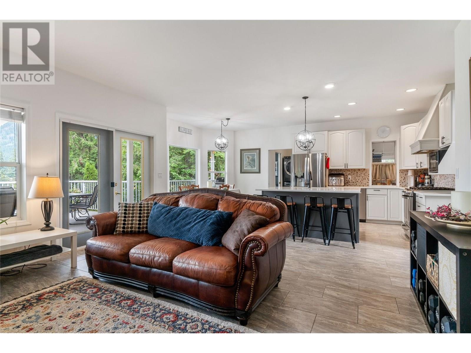 2662 Blind Bay Road, Blind Bay, British Columbia  V0E 1H1 - Photo 8 - 10356543