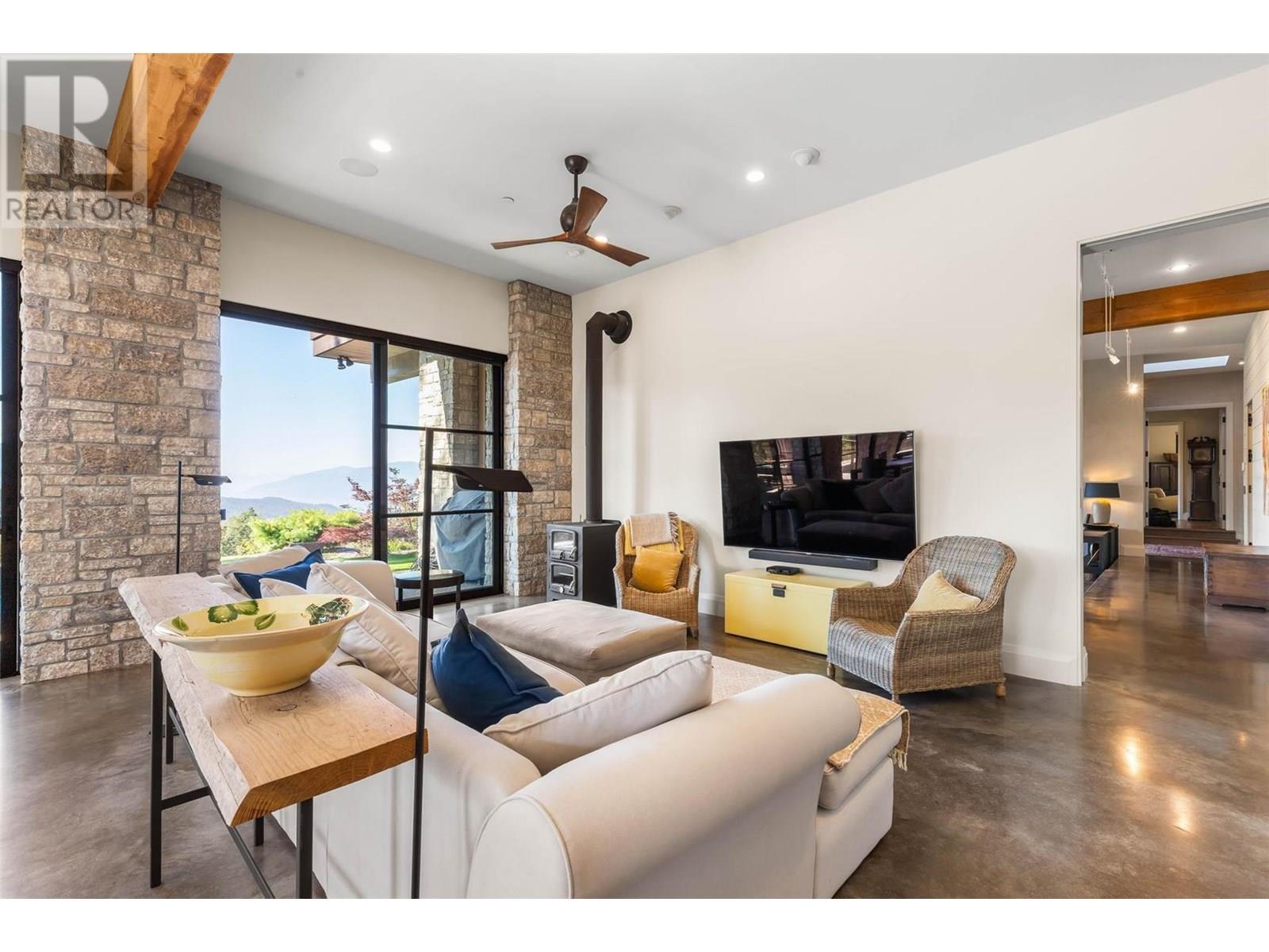 26 Commonage Road, Vernon, British Columbia  V1H 1G4 - Photo 23 - 10356749