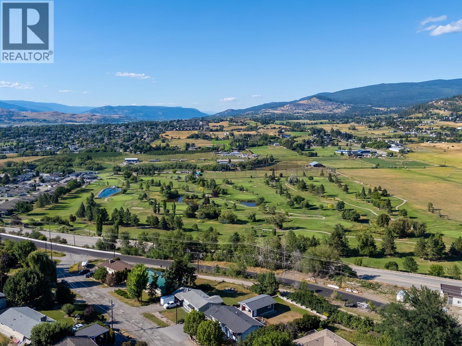410 Arrowleaf Rise, Coldstream, British Columbia  V1B 2P2 - Photo 6 - 10356735