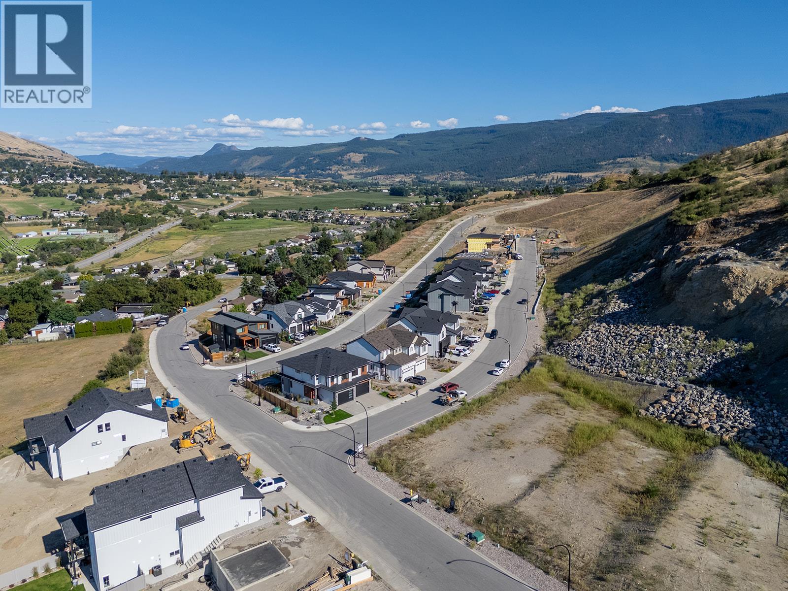 406 Arrowleaf Rise, Coldstream, British Columbia  V1B 2P2 - Photo 1 - 10356729