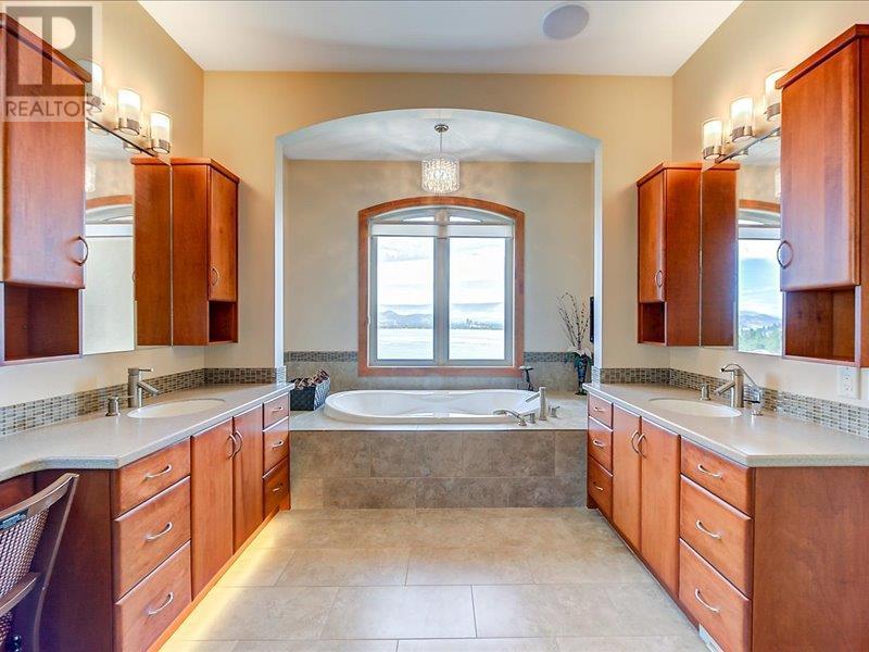 2513 Casa Palmero Drive, West Kelowna, British Columbia  V1Z 4C6 - Photo 30 - 10356598