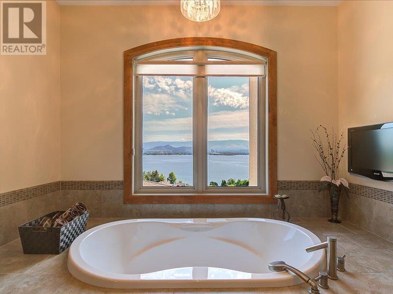 2513 Casa Palmero Drive, West Kelowna, British Columbia  V1Z 4C6 - Photo 32 - 10356598