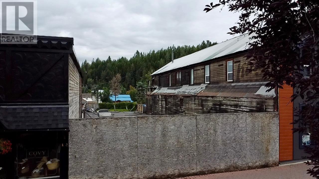 240 Spokane Street, Kimberley, British Columbia  V1A 2E4 - Photo 1 - 10356973