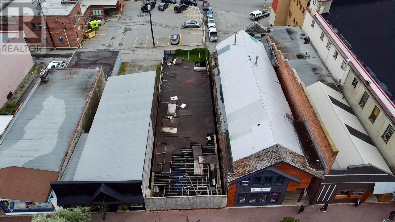 240 Spokane Street, Kimberley, British Columbia  V1A 2E4 - Photo 4 - 10356973