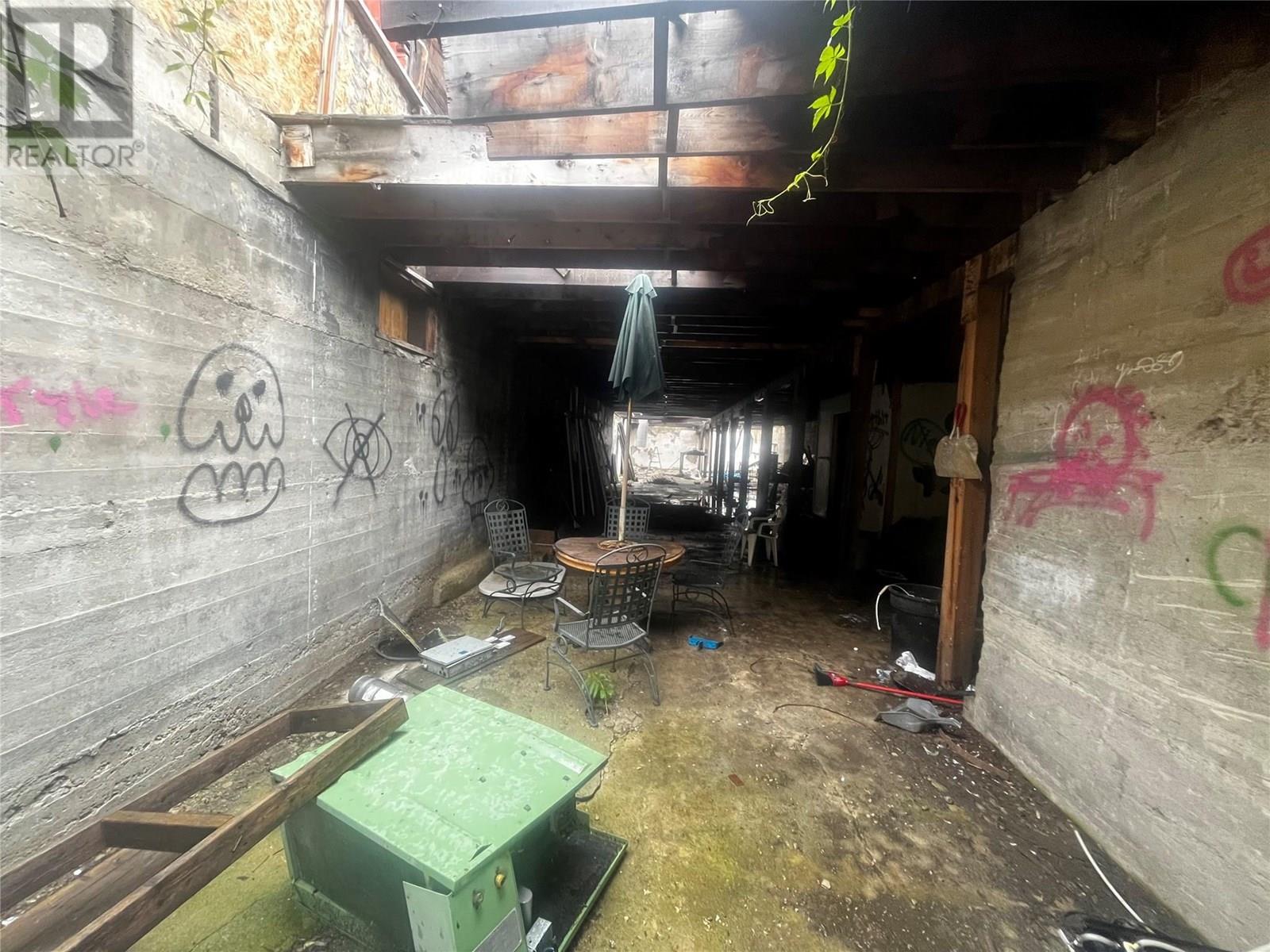 240 Spokane Street, Kimberley, British Columbia  V1A 2E4 - Photo 6 - 10356973