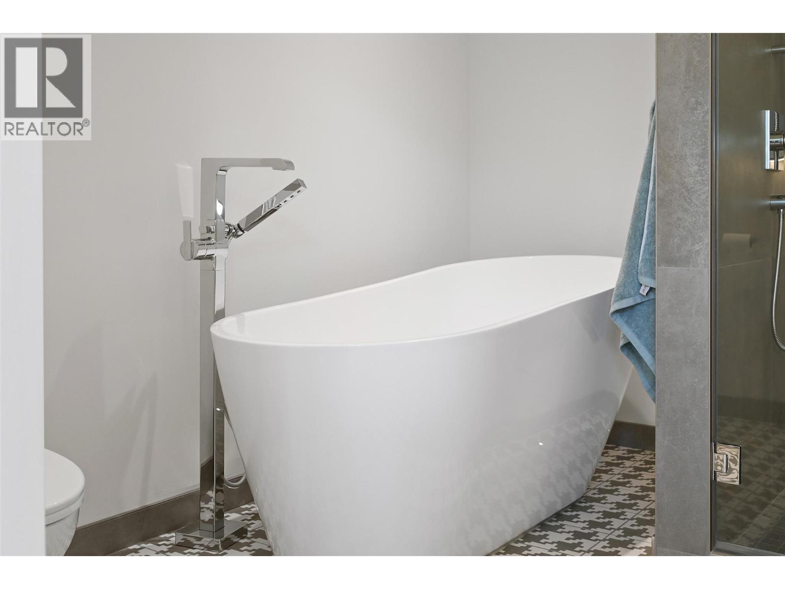 726 Taynton Drive, Invermere, British Columbia  V0A 1K6 - Photo 46 - 10356768