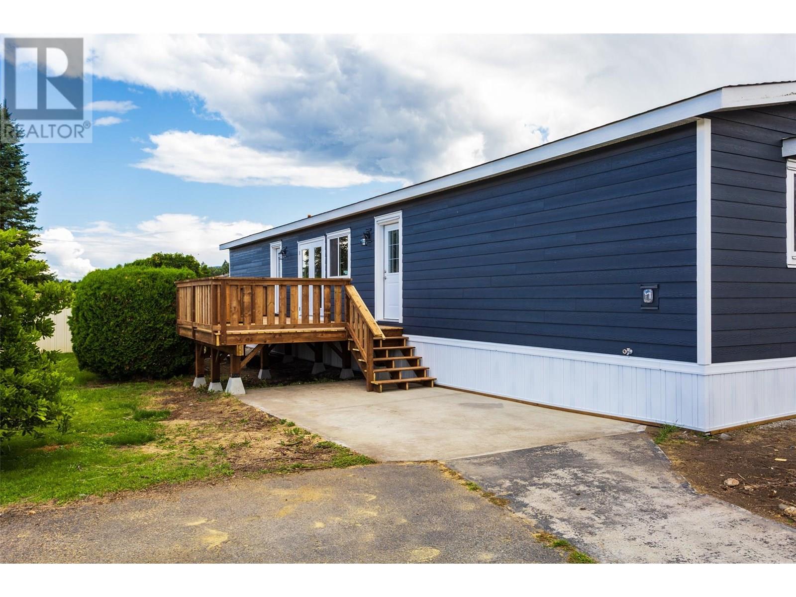 3591 Old Vernon Road Unit# 312, Kelowna, British Columbia  V1X 6P4 - Photo 2 - 10356365