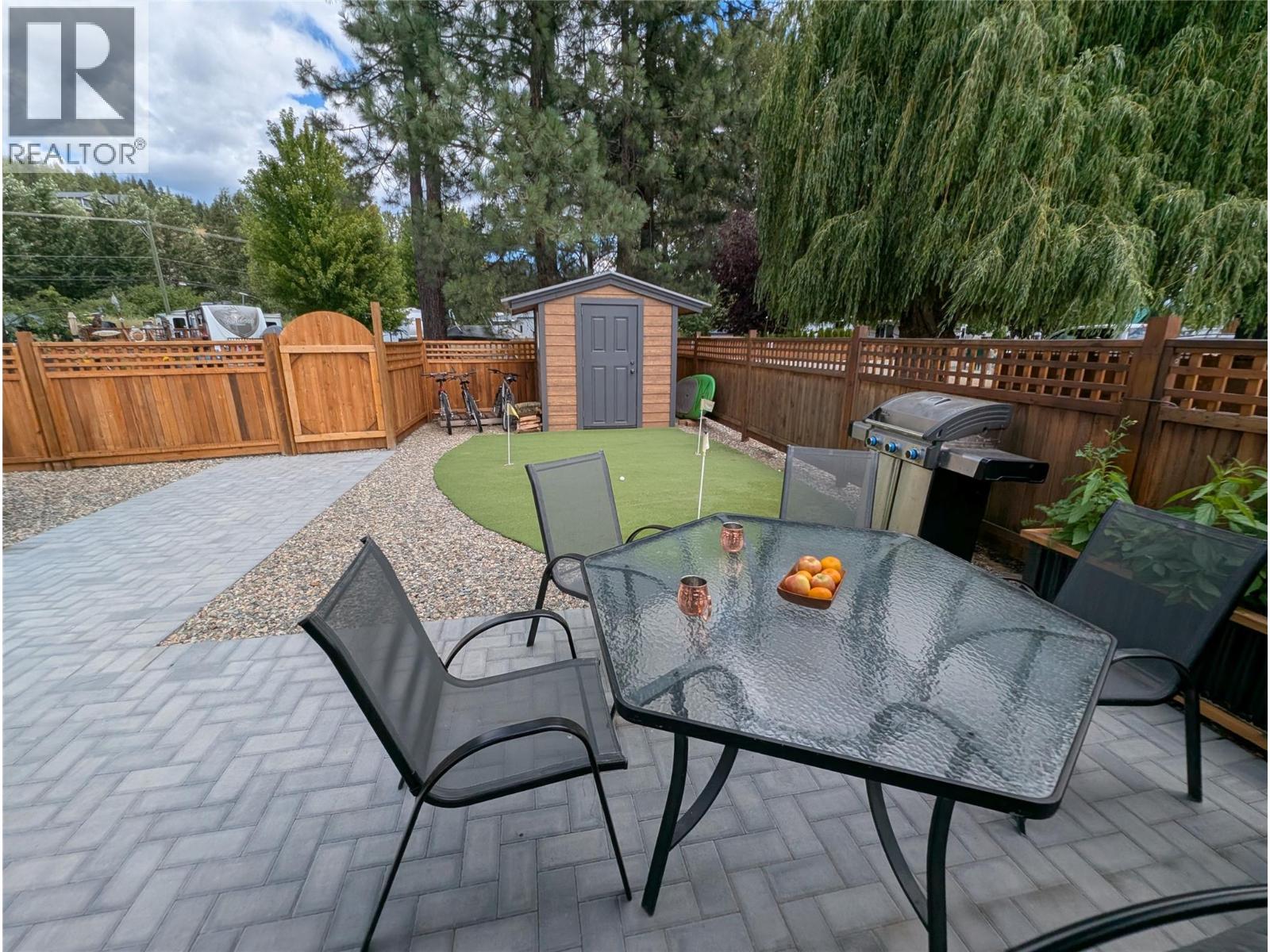 27 Cottonwood Drive, Lee Creek, British Columbia  V0E 1M4 - Photo 26 - 10357102