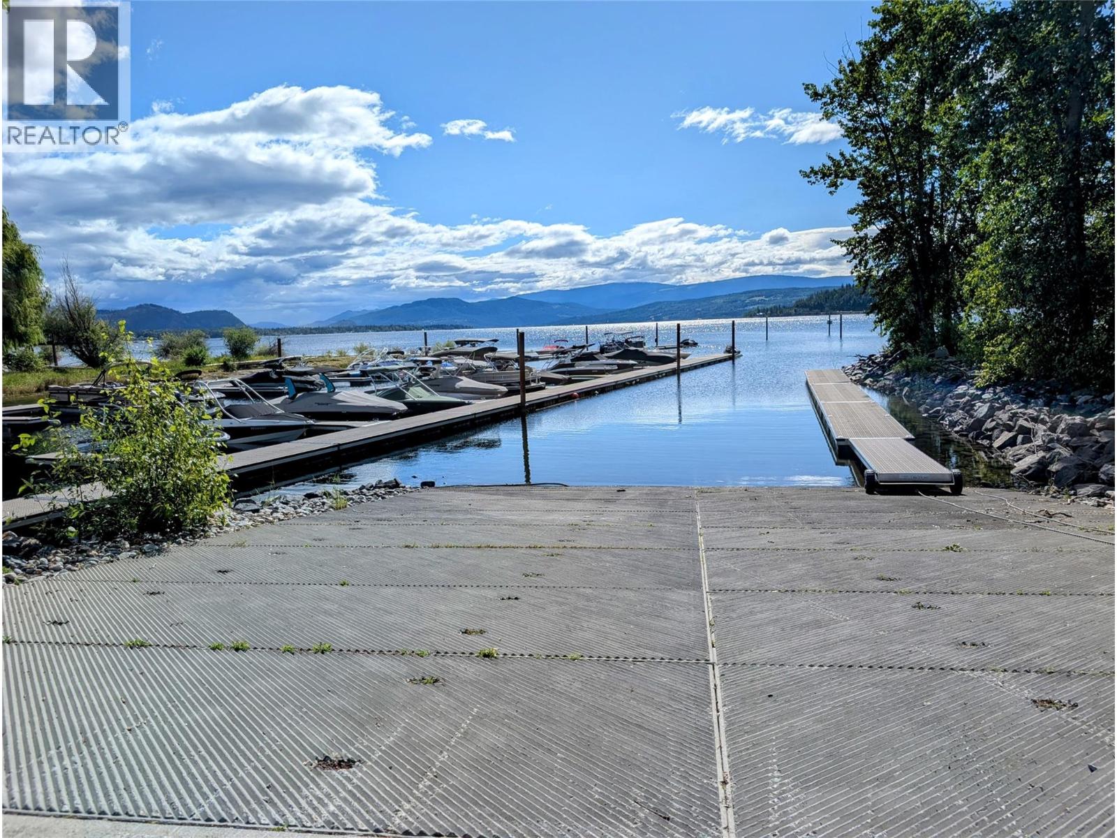 27 Cottonwood Drive, Lee Creek, British Columbia  V0E 1M4 - Photo 9 - 10357102