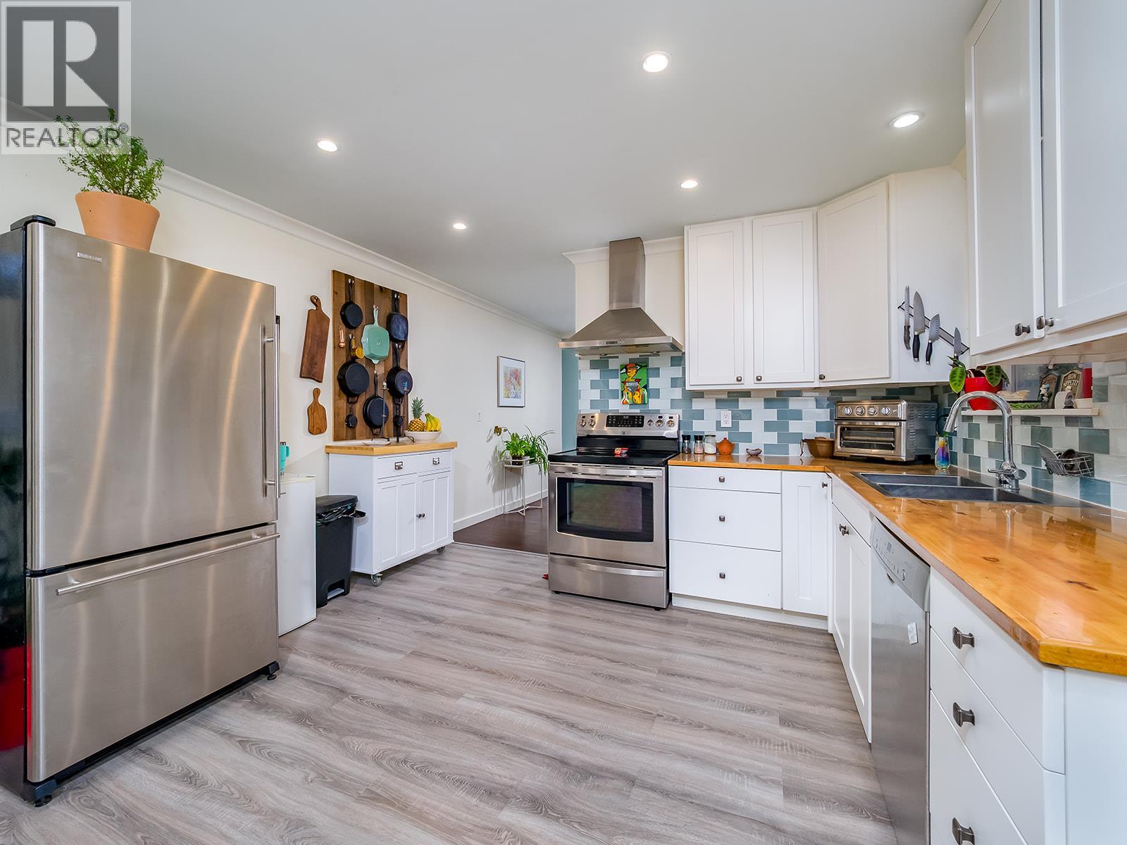 619 Habart Lower Road, Golden, British Columbia  V0A 1H2 - Photo 3 - 10357059