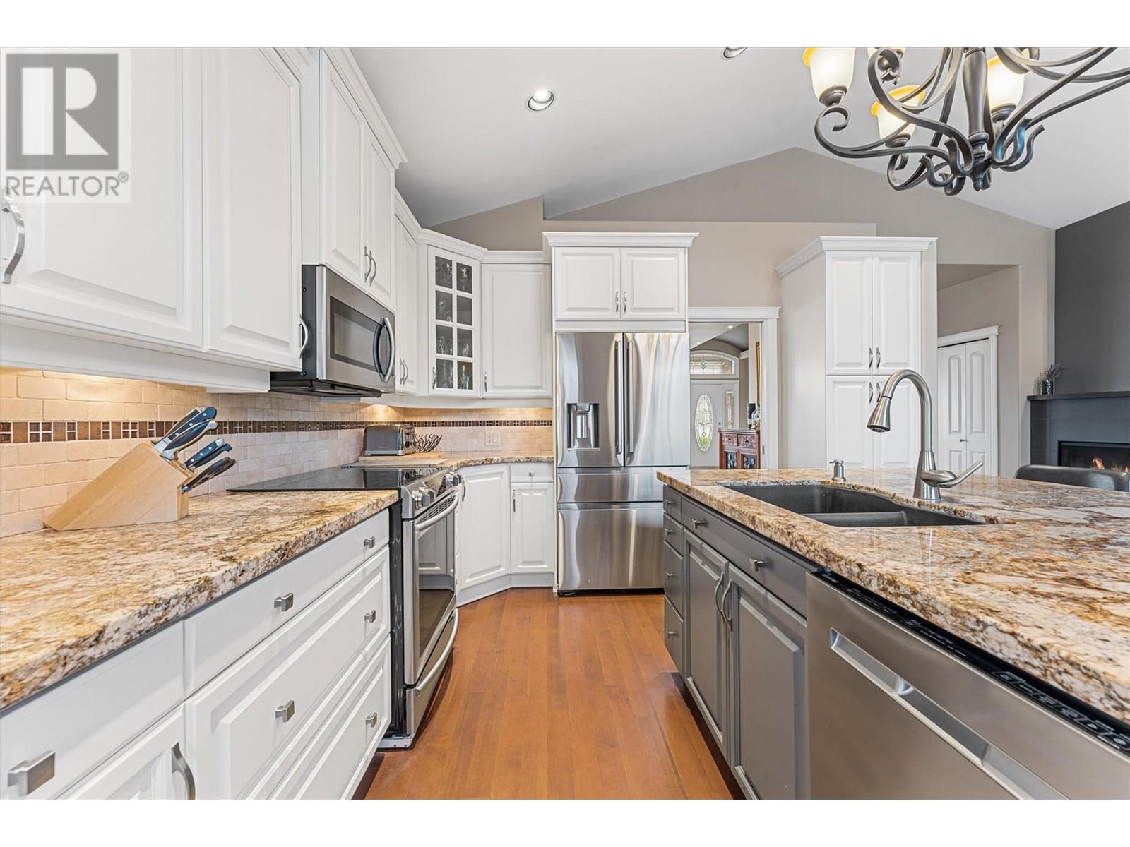 3079 Thacker Drive, West Kelowna, British Columbia  V1Z 1X5 - Photo 18 - 10357174