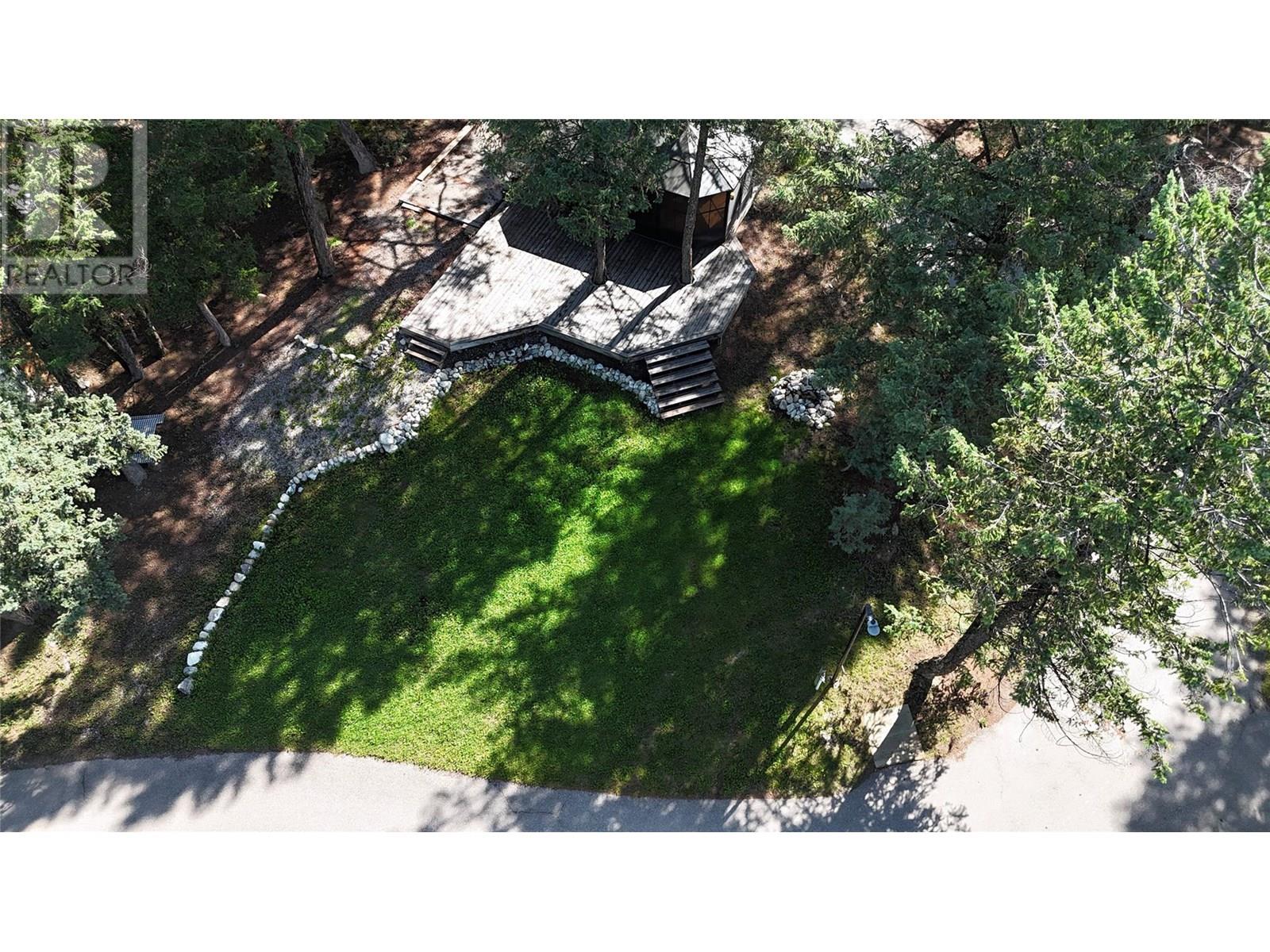 8523 Eacrett Road Unit# 11, Radium Hot Springs, British Columbia  V0A 1M0 - Photo 1 - 10356927