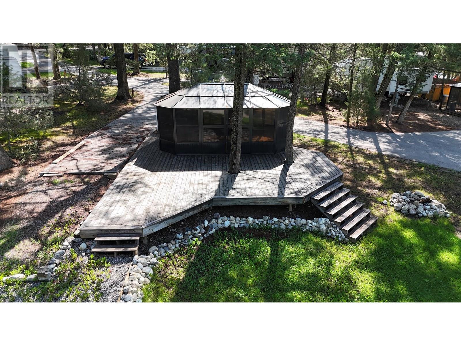 8523 Eacrett Road Unit# 11, Radium Hot Springs, British Columbia  V0A 1M0 - Photo 4 - 10356927