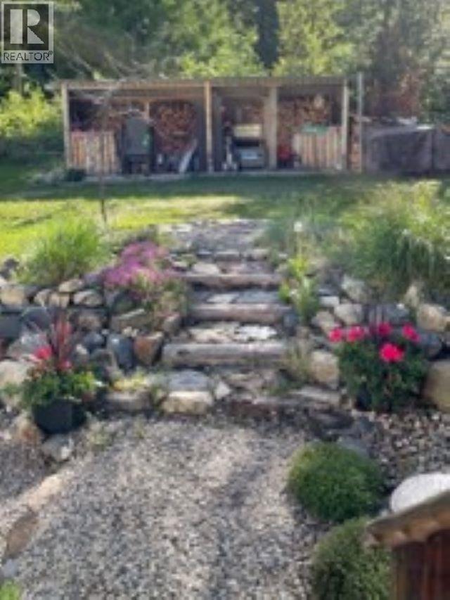 153 Wildwood Road, Summit Lake, British Columbia  V0G 1R1 - Photo 21 - 10357178