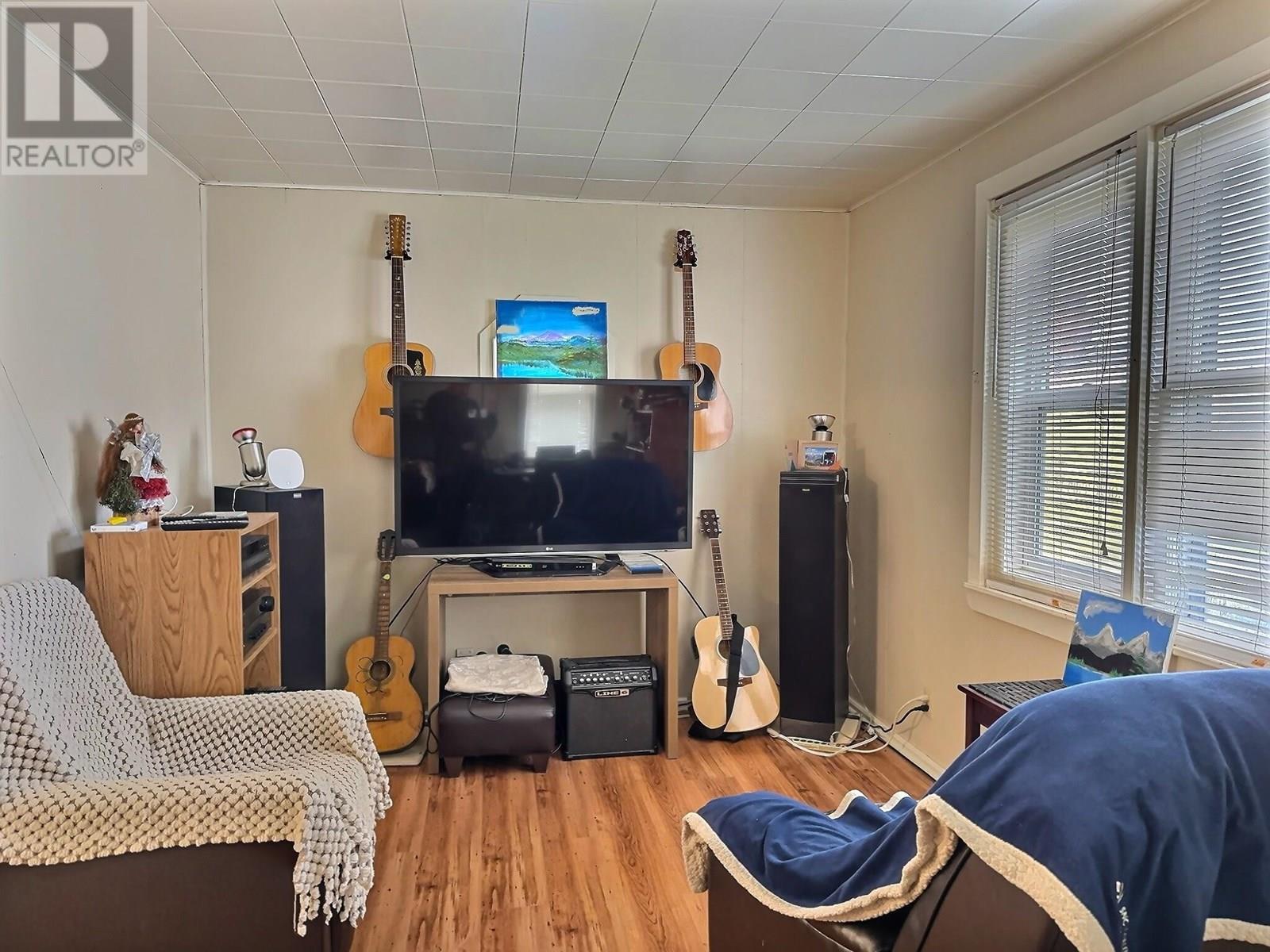 213 Bell Street, Chase, British Columbia  V0E 1M0 - Photo 12 - 10357096