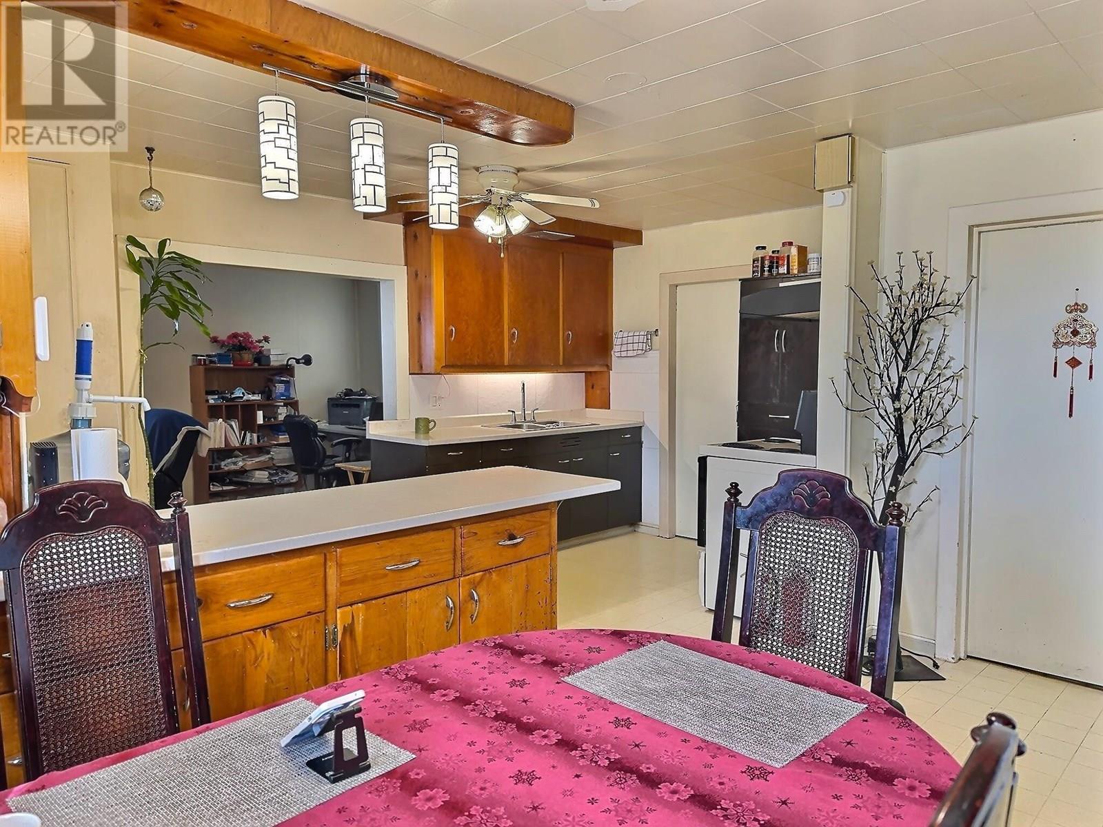 213 Bell Street, Chase, British Columbia  V0E 1M0 - Photo 15 - 10357096