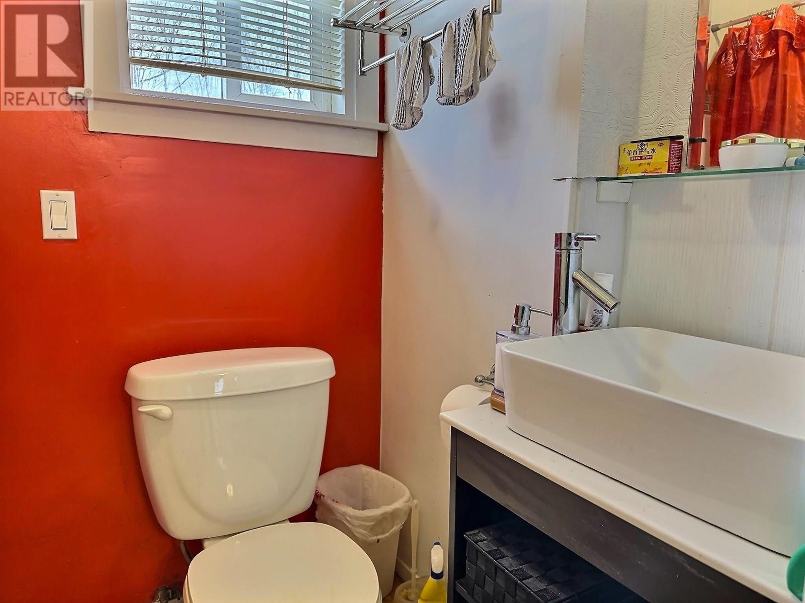 213 Bell Street, Chase, British Columbia  V0E 1M0 - Photo 17 - 10357096