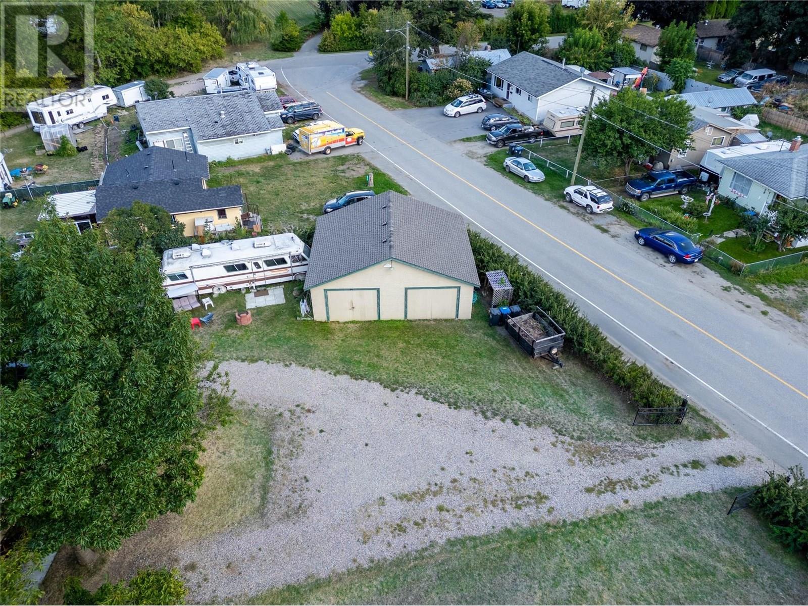 213 Bell Street, Chase, British Columbia  V0E 1M0 - Photo 9 - 10357096