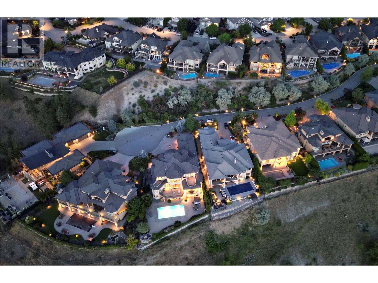 4860 Tuscany Lane, Kelowna, British Columbia  V1W 5H3 - Photo 3 - 10355304