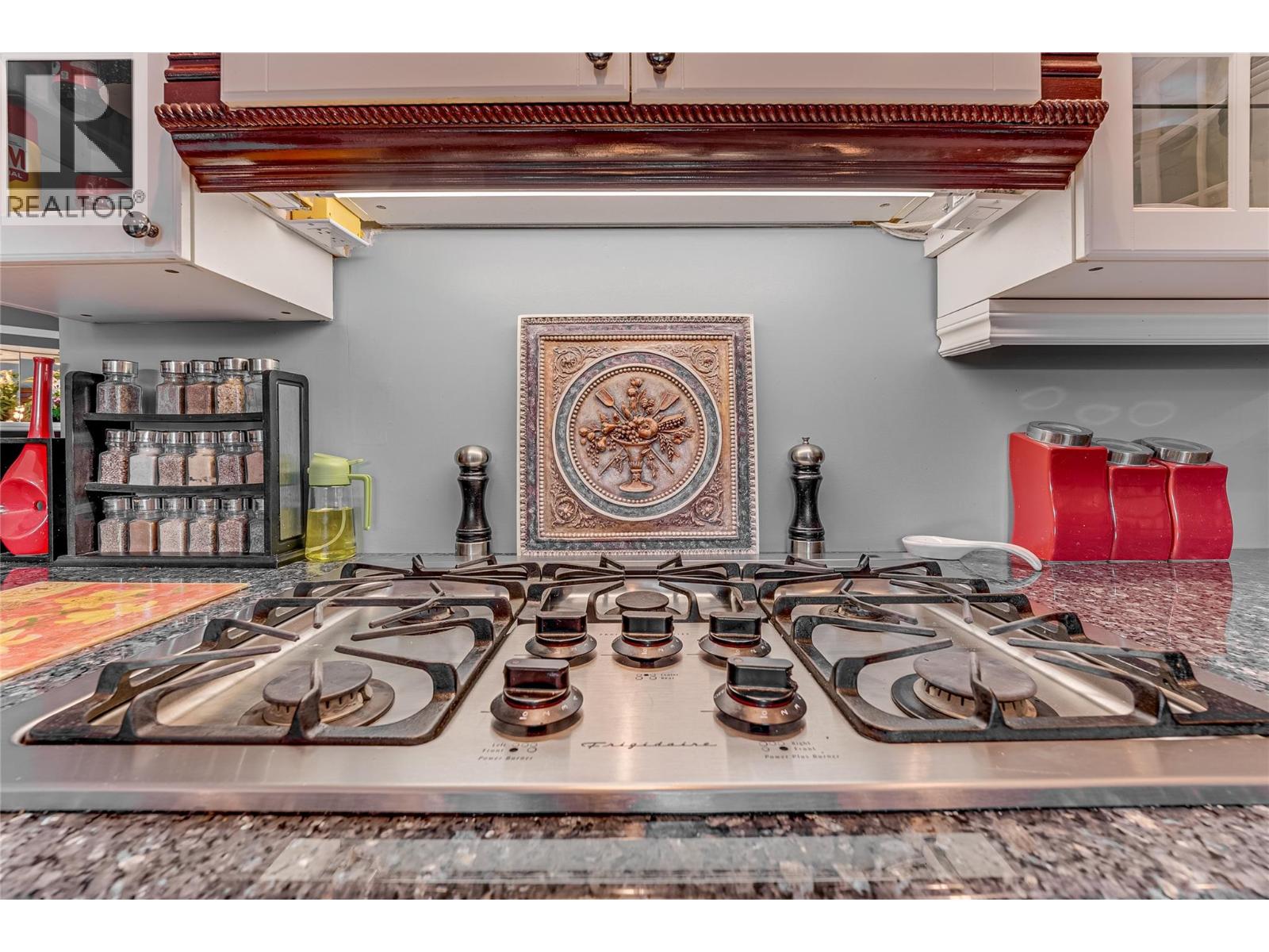 39 Ladyslipper Road, Lumby, British Columbia  V0E 2G5 - Photo 12 - 10357032