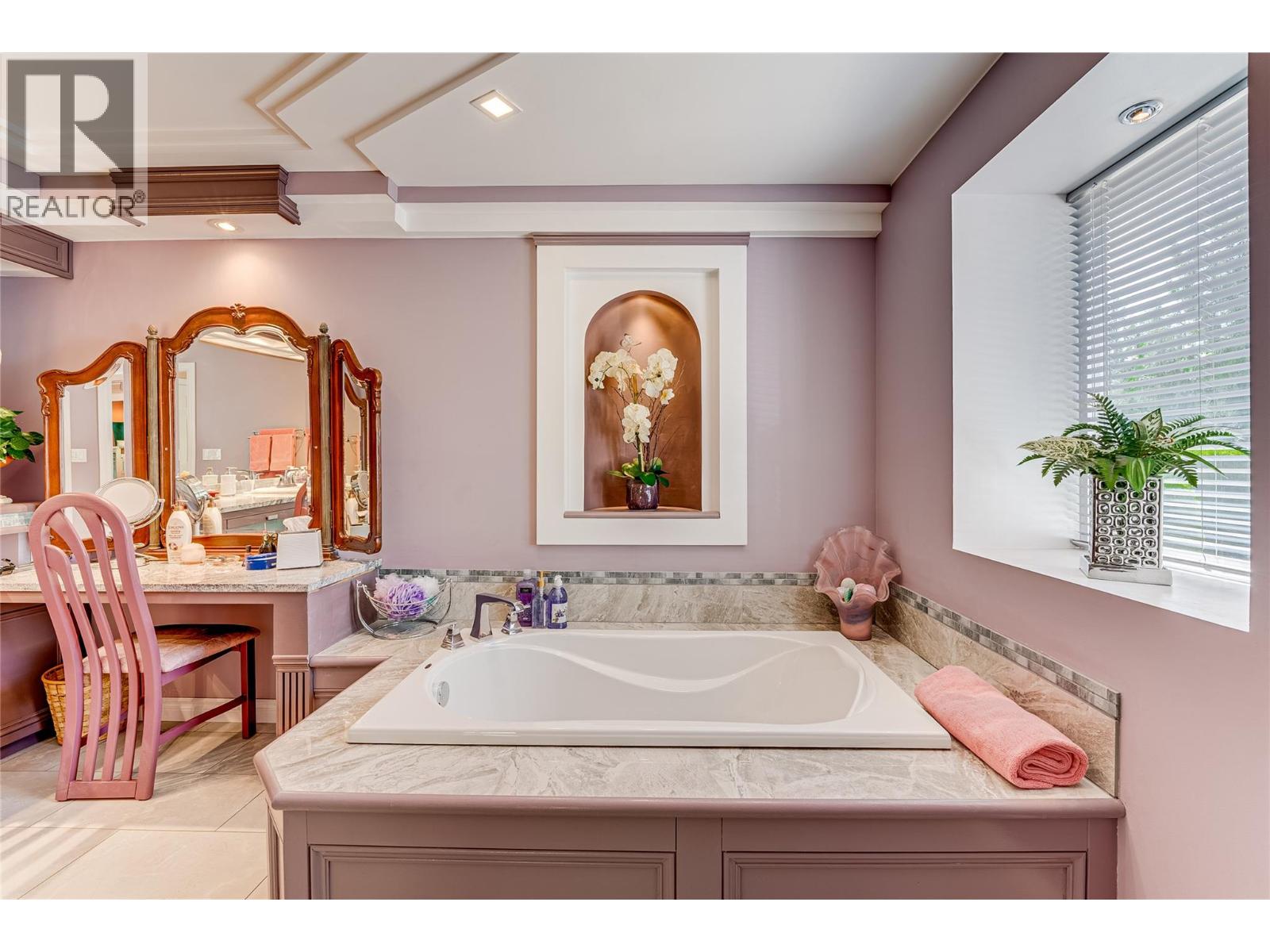 39 Ladyslipper Road, Lumby, British Columbia  V0E 2G5 - Photo 29 - 10357032