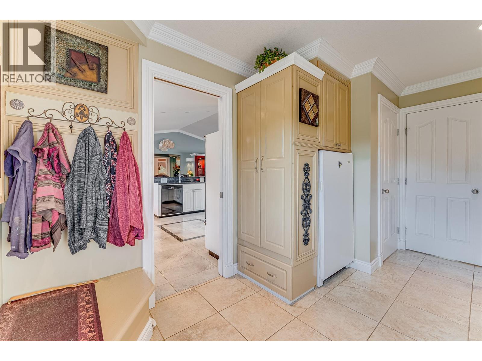 39 Ladyslipper Road, Lumby, British Columbia  V0E 2G5 - Photo 31 - 10357032