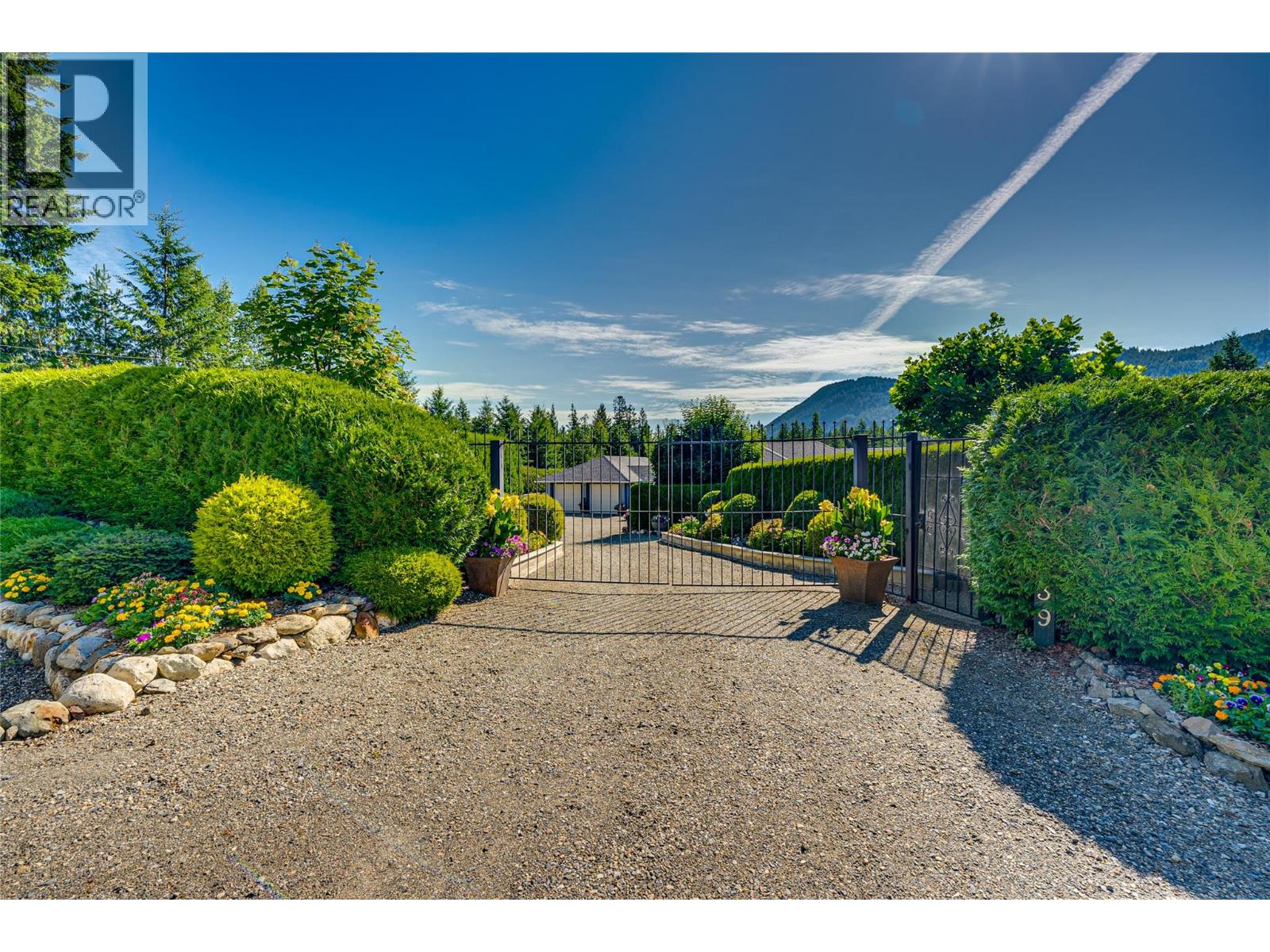 39 Ladyslipper Road, Lumby, British Columbia  V0E 2G5 - Photo 49 - 10357032