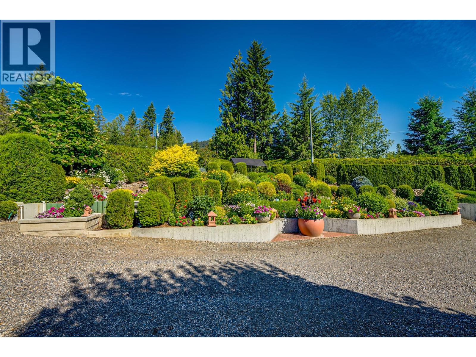 39 Ladyslipper Road, Lumby, British Columbia  V0E 2G5 - Photo 50 - 10357032