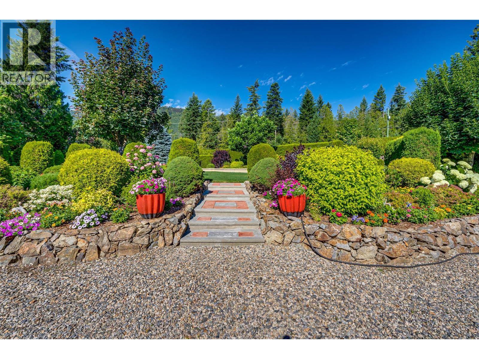 39 Ladyslipper Road, Lumby, British Columbia  V0E 2G5 - Photo 52 - 10357032