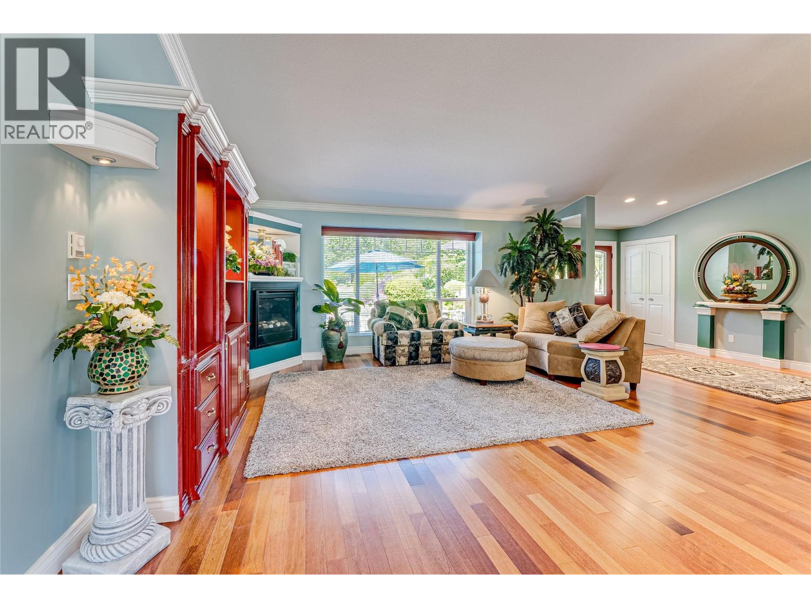 39 Ladyslipper Road, Lumby, British Columbia  V0E 2G5 - Photo 6 - 10357032