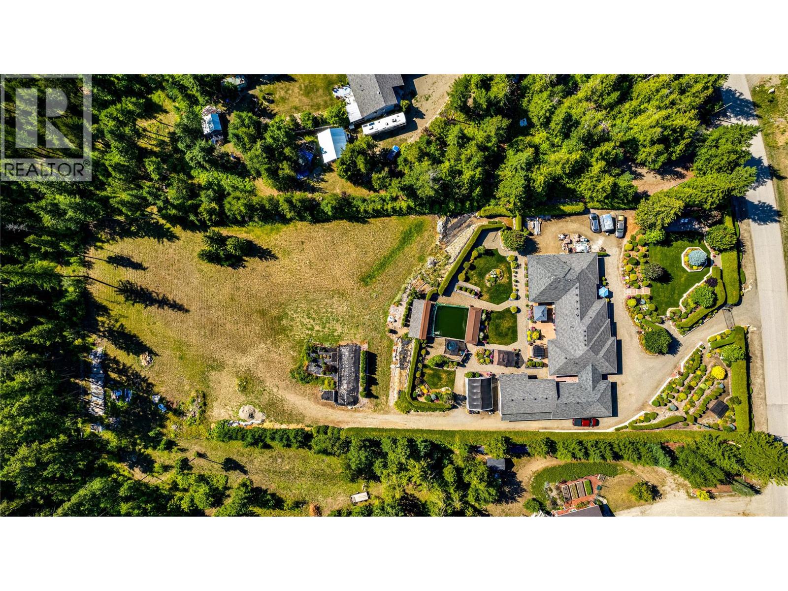 39 Ladyslipper Road, Lumby, British Columbia  V0E 2G5 - Photo 68 - 10357032