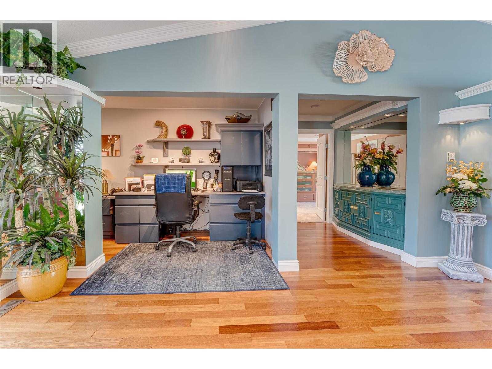 39 Ladyslipper Road, Lumby, British Columbia  V0E 2G5 - Photo 8 - 10357032