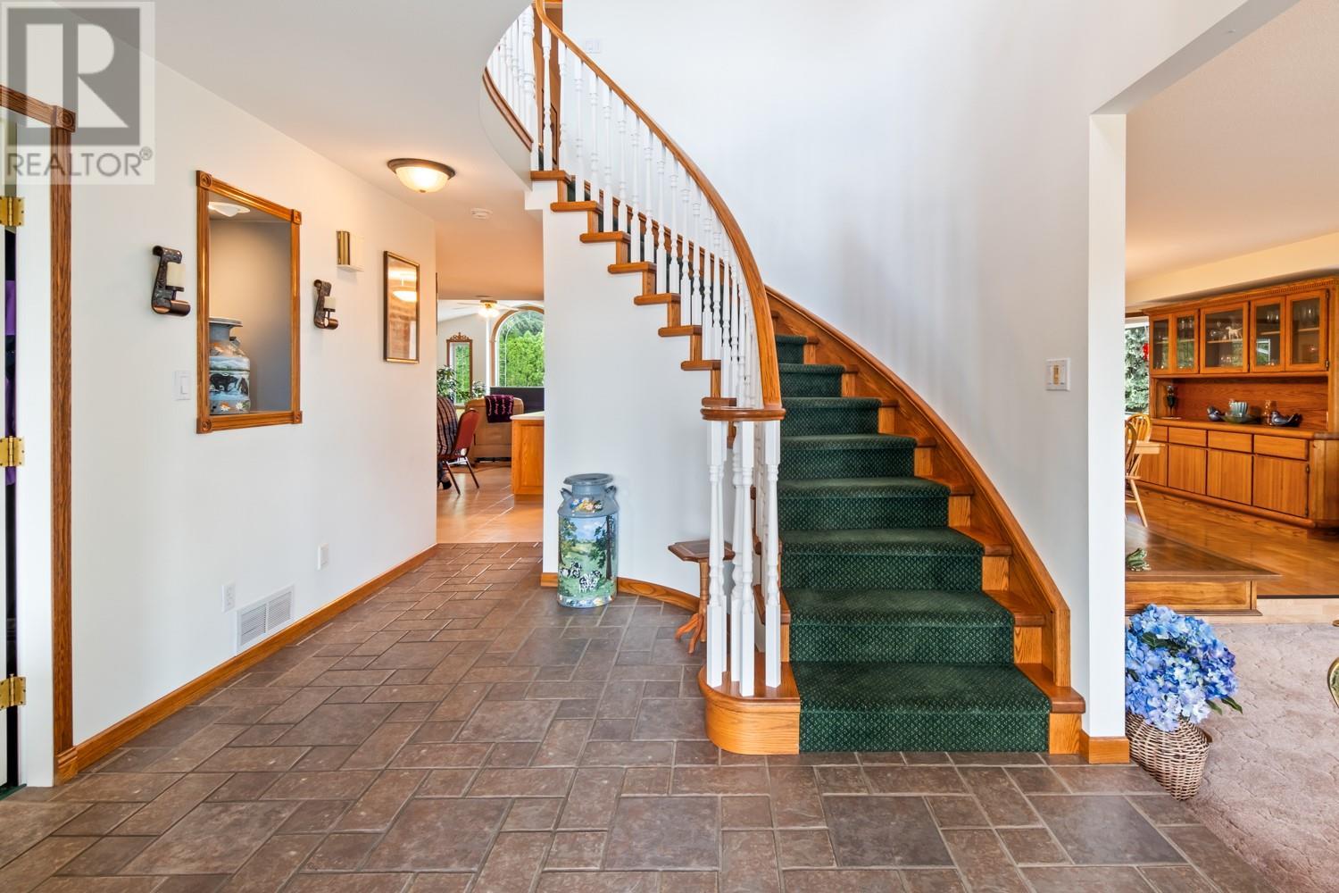 135 Pleasant Valley Cross Road, Armstrong, British Columbia  V4Y 0W1 - Photo 5 - 10356903