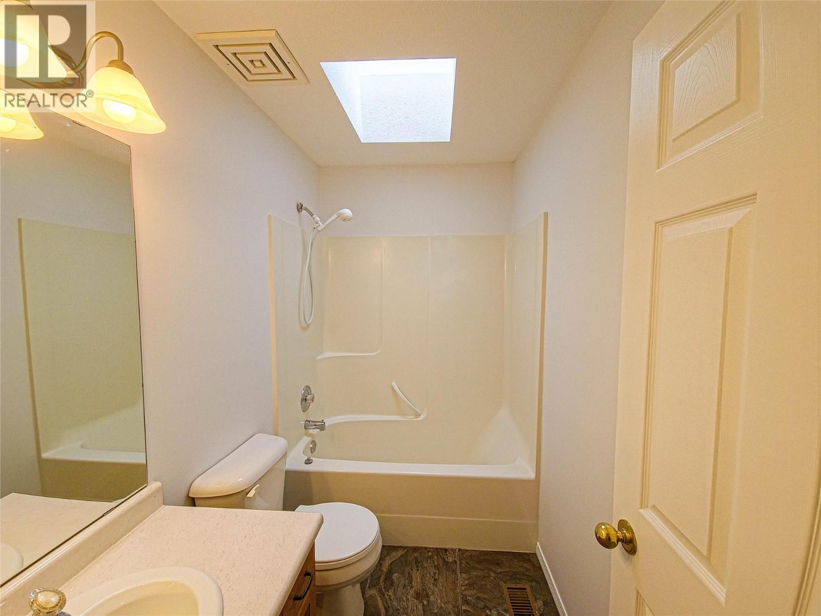 1605 15 Avenue, Vernon, British Columbia  V1T 9R4 - Photo 20 - 10356839