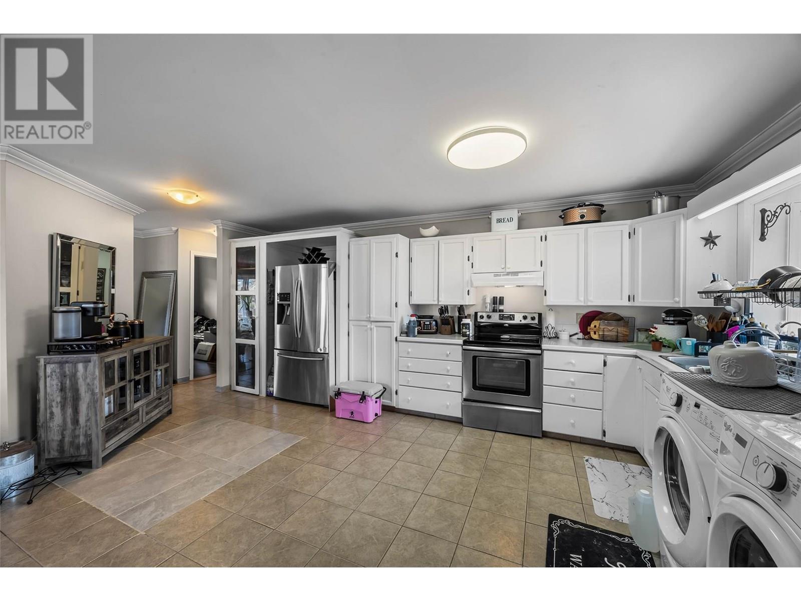 2026 Priest Avenue, Merritt, British Columbia  V1K 0A3 - Photo 12 - 10357314