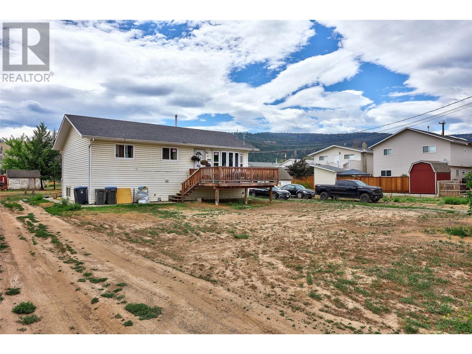 2026 Priest Avenue, Merritt, British Columbia  V1K 0A3 - Photo 3 - 10357314