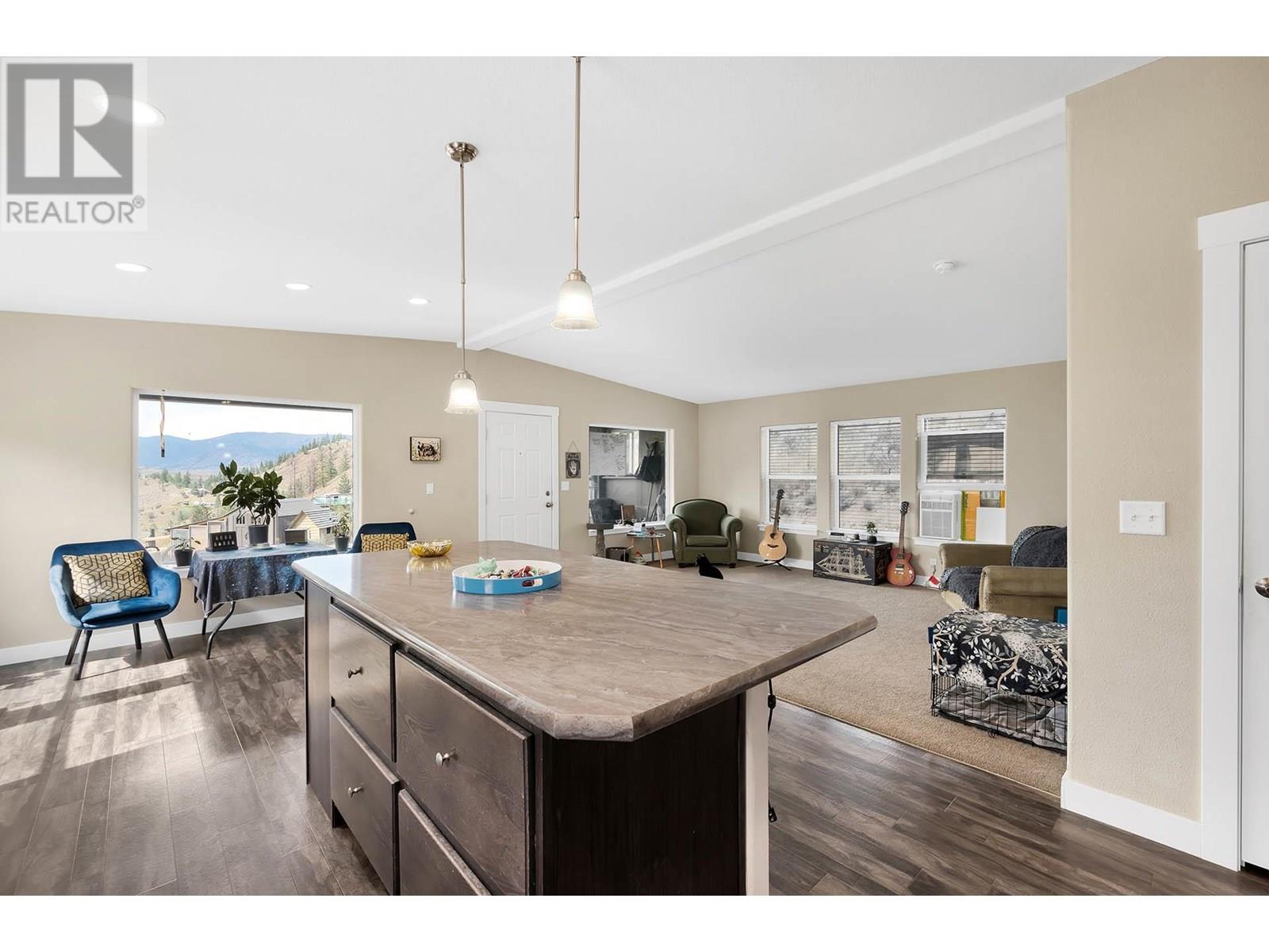 840 Deer Drive, Kamloops, British Columbia  V1S 1Z9 - Photo 11 - 10350424